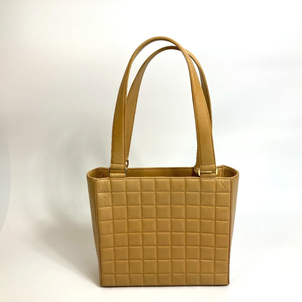 Chanel Beige Leather Tote Bag (Pre-Owned)