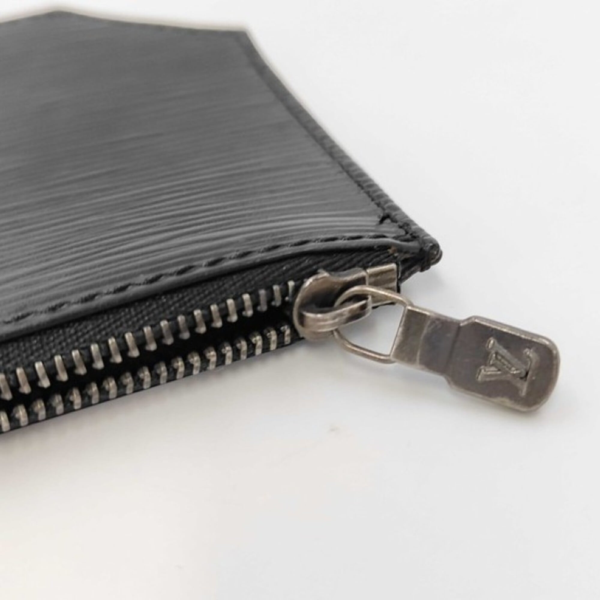 Louis Vuitton Black Epi Leather Pouch (Pre-Owned)