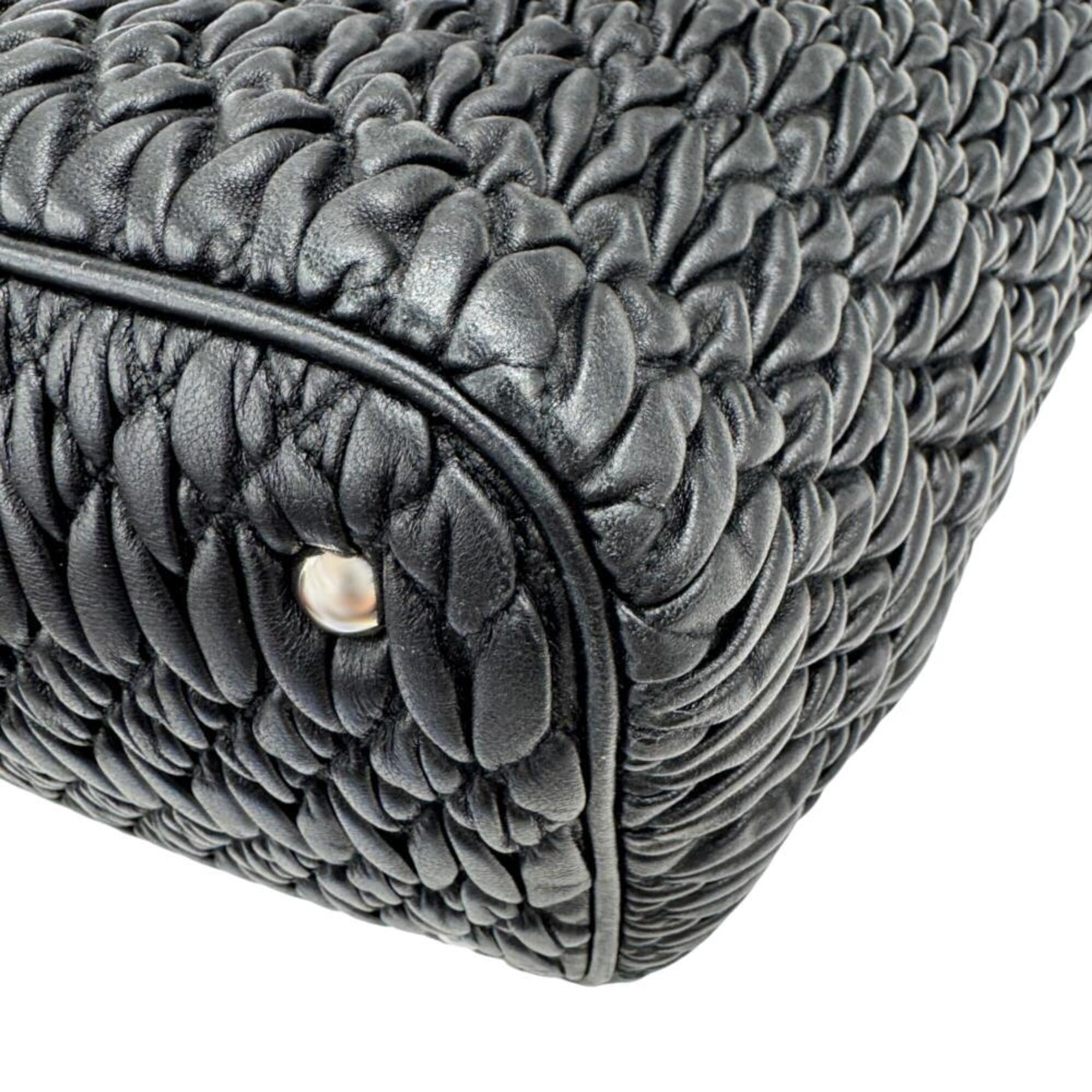 Miu Miu Black Leather Handbag Shoulder Bag (Pre-Owned)