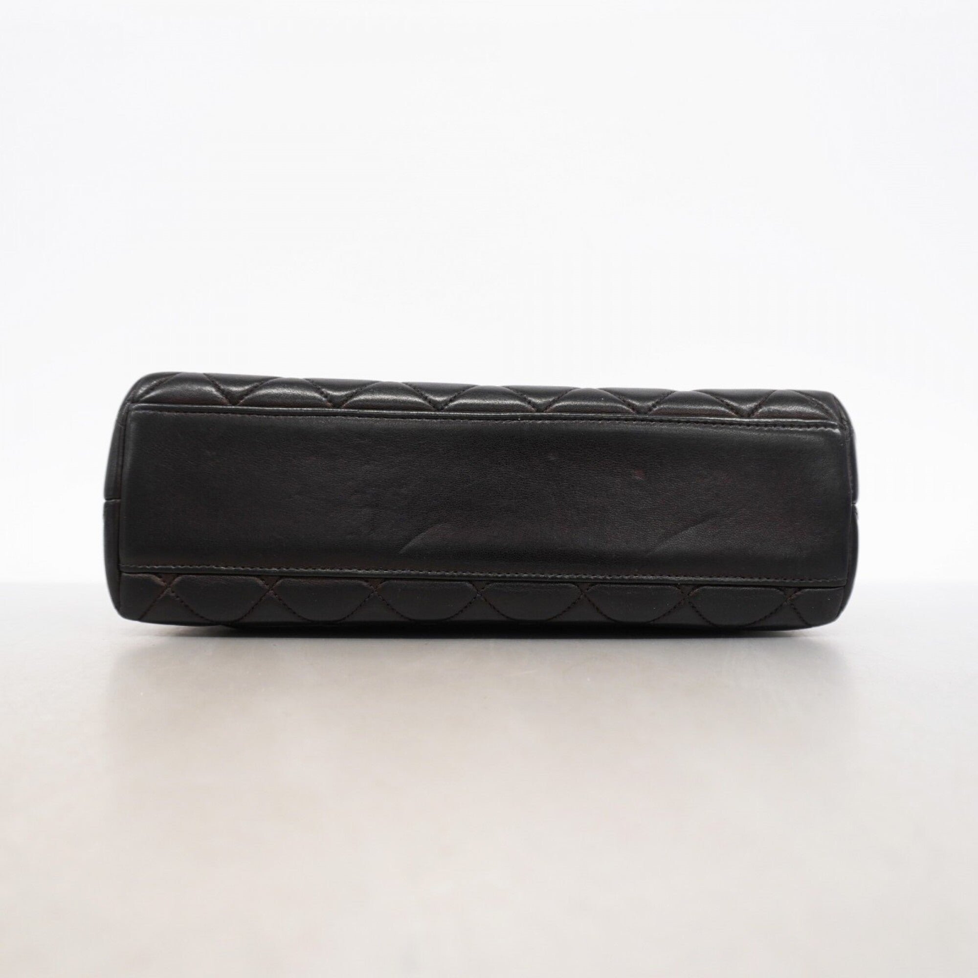 Chanel Black Leather Handbag (Pre-Owned)