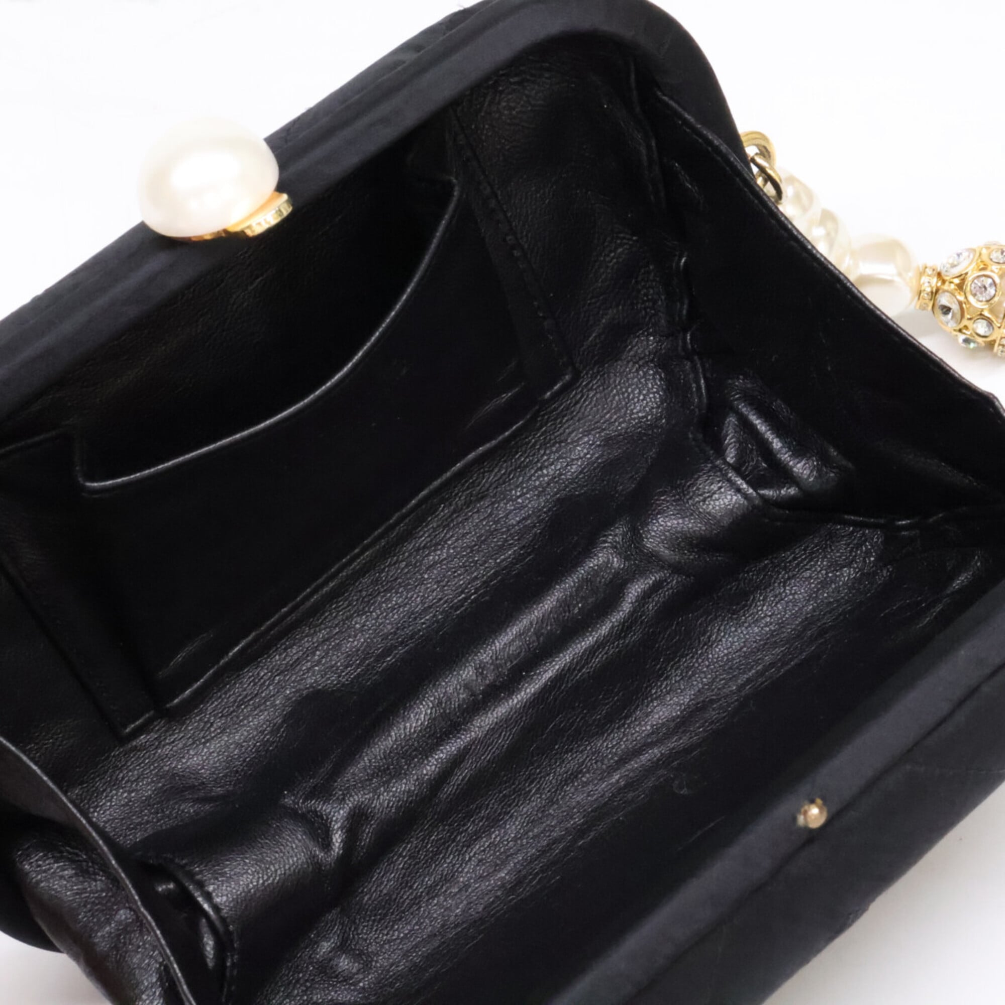 Chanel Black Satin Clutch Bag (Pre-Owned)