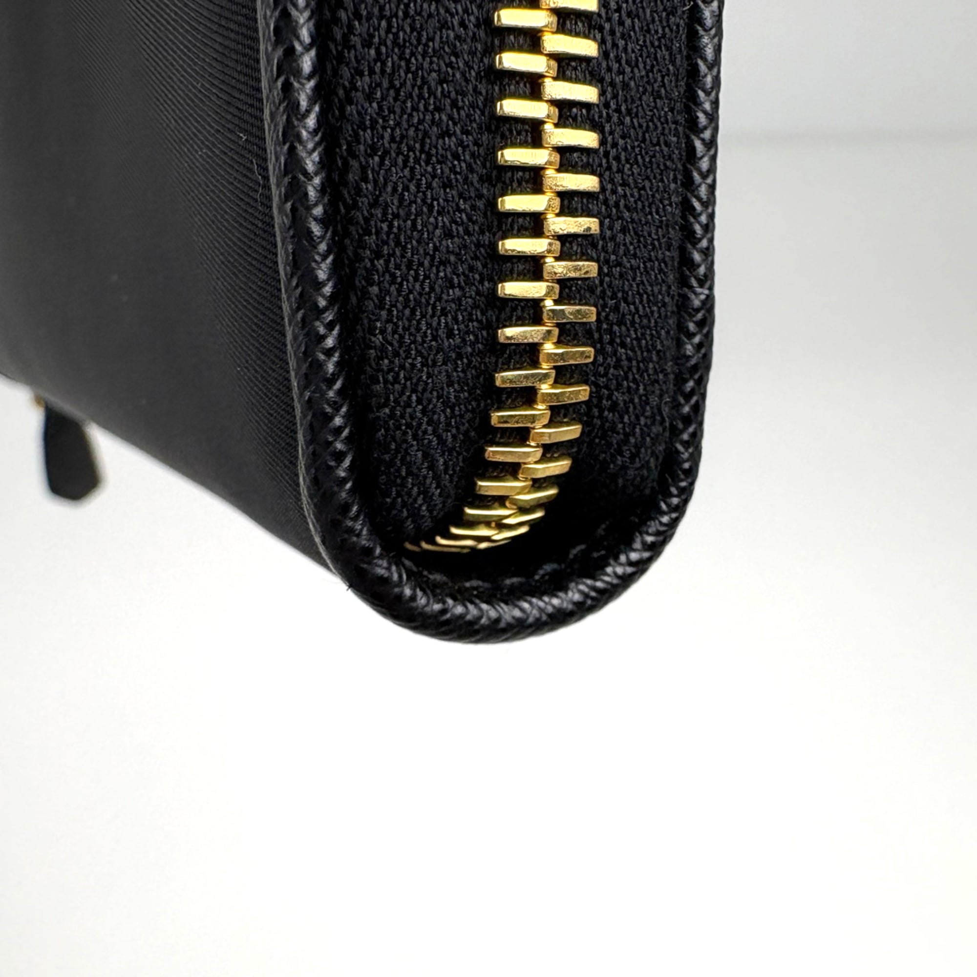 Prada Black Nylon Leather Long Wallet (Bi-Fold) (Pre-Owned)