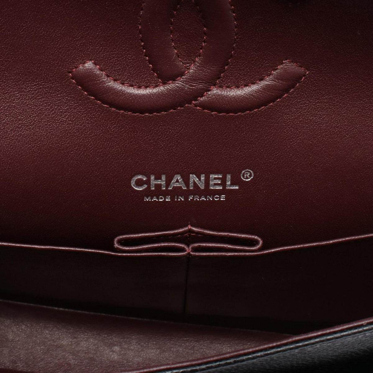 Chanel Black Grained Calfskin Handbag Shoulder Bag (Pre-Owned)