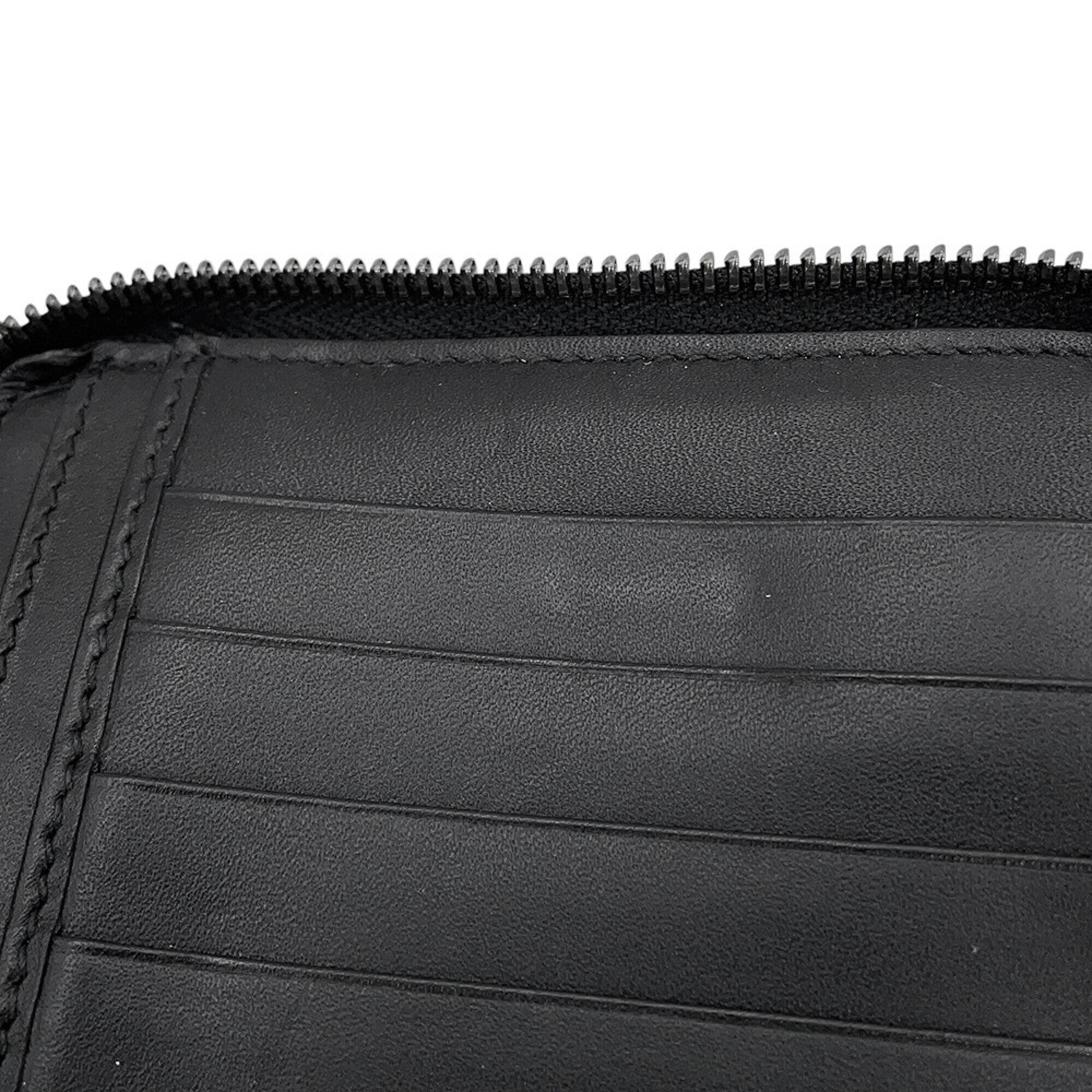 Gucci Black Gg Supreme Clutch Bag Handbag (Pre-Owned)