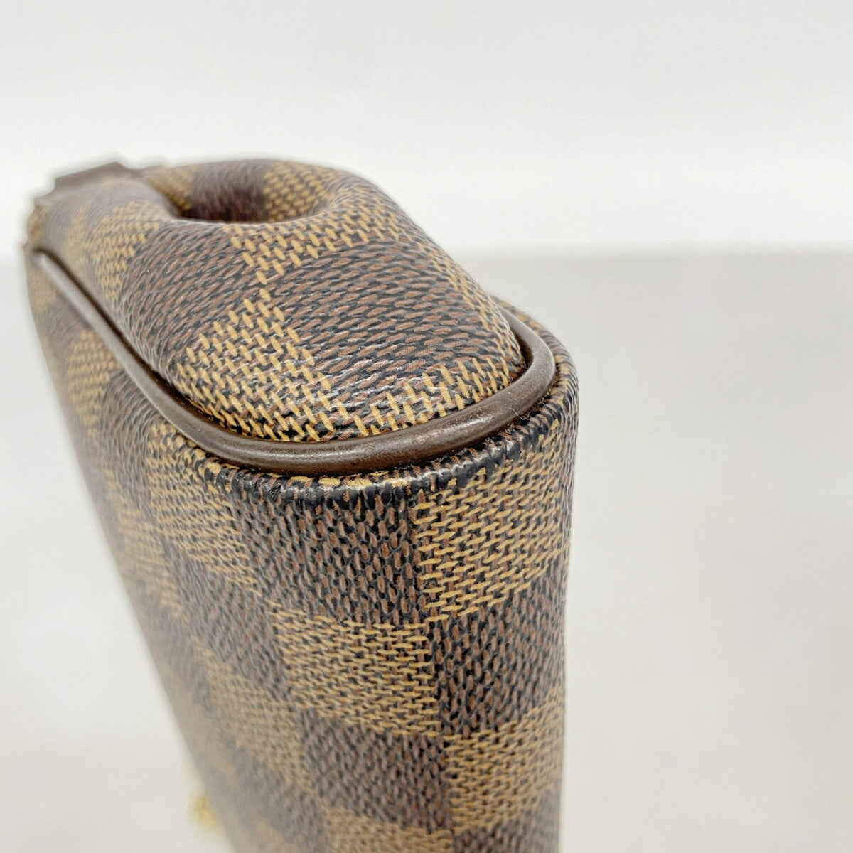 Louis Vuitton Ebene Handbag (Pre-Owned)