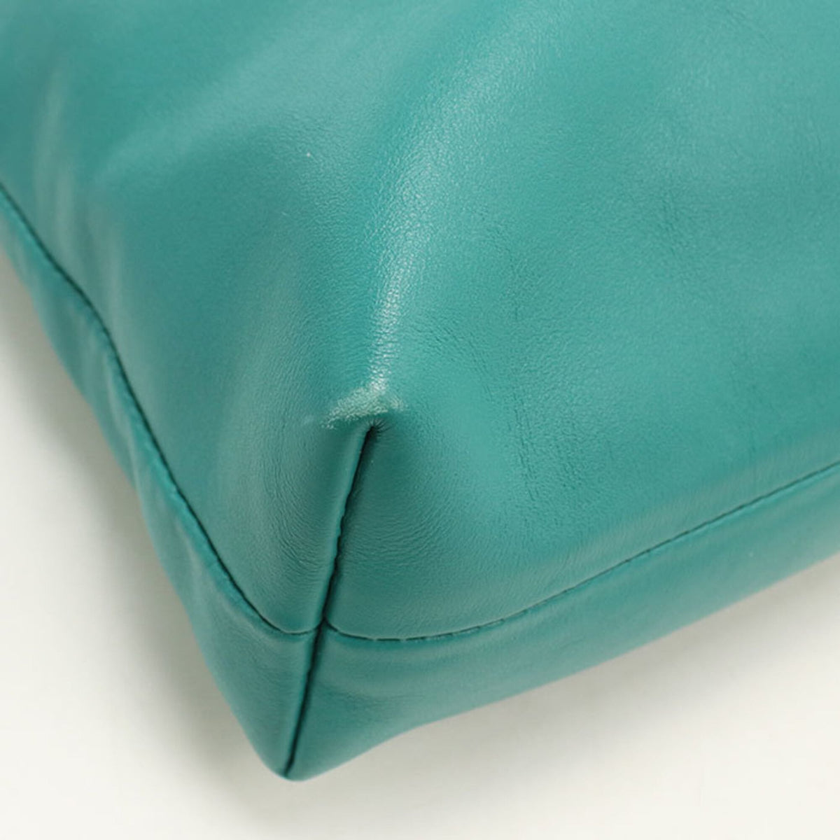 Miu Miu Green Leather Shoulder Bag (Pre-Owned)