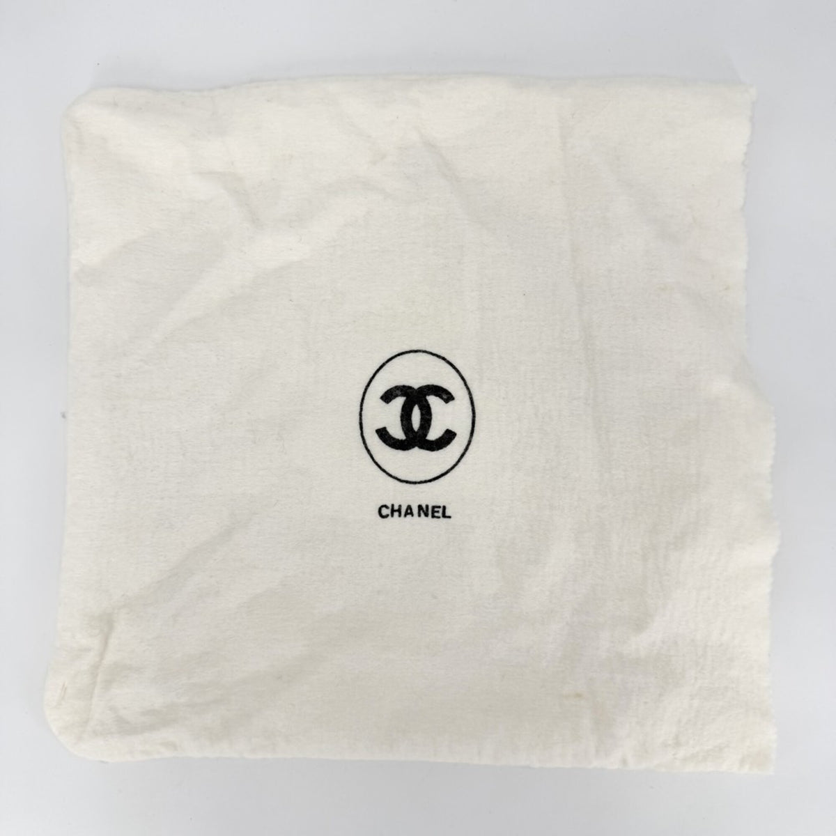 Chanel Black Leather Pochette Shoulder Bag (Pre-Owned)
