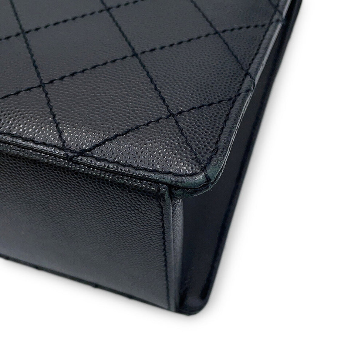 Chanel Black Grained Calfskin Handbag (Pre-Owned)