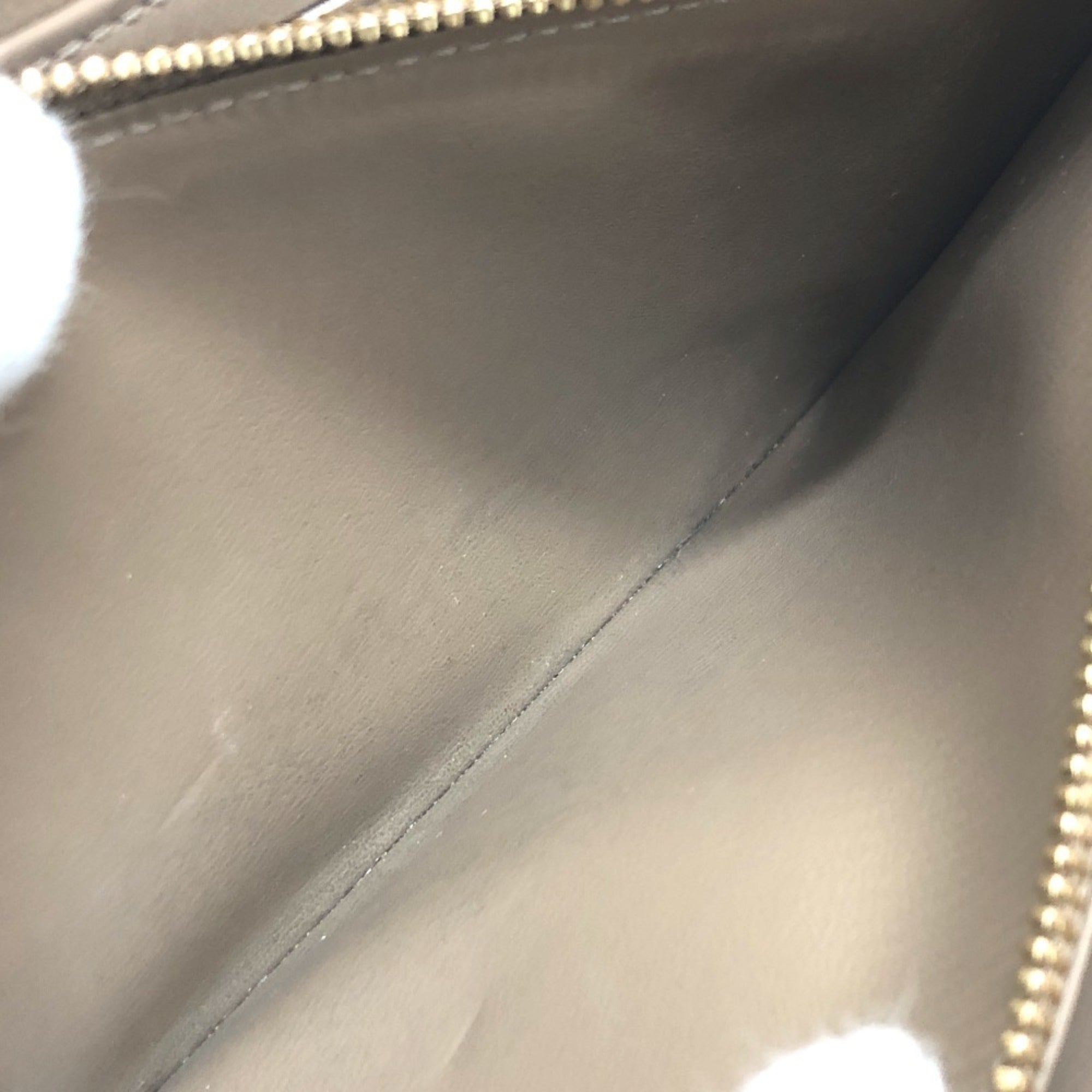 Louis Vuitton Beige Leather Long Wallet (Bi-Fold) (Pre-Owned)