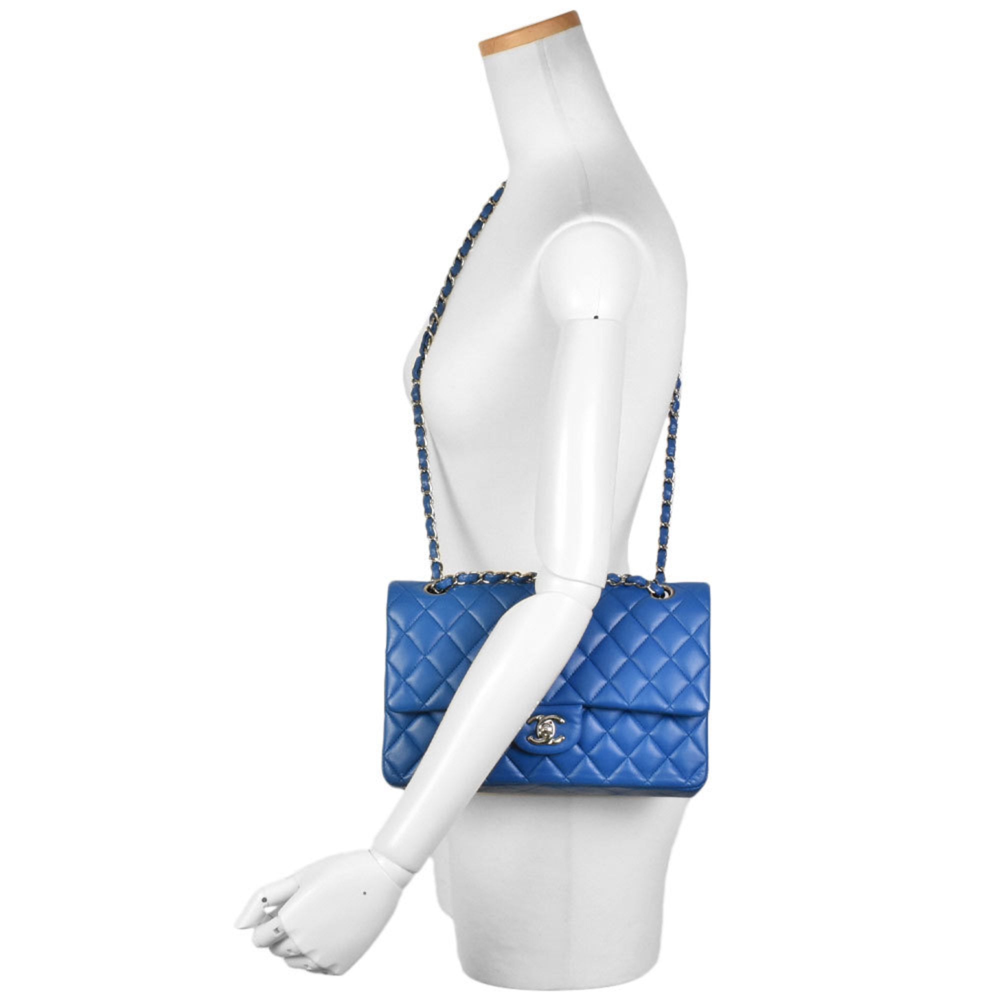 Chanel Blue Suede Shoulder Bag (Pre-Owned)