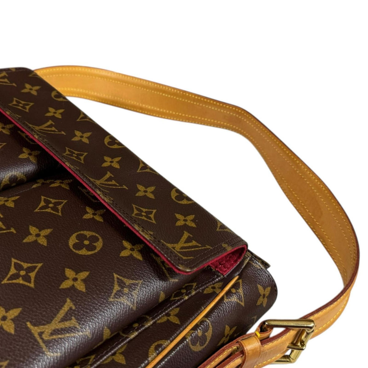 Louis Vuitton Brown Monogram Shoulder Bag (Pre-Owned)