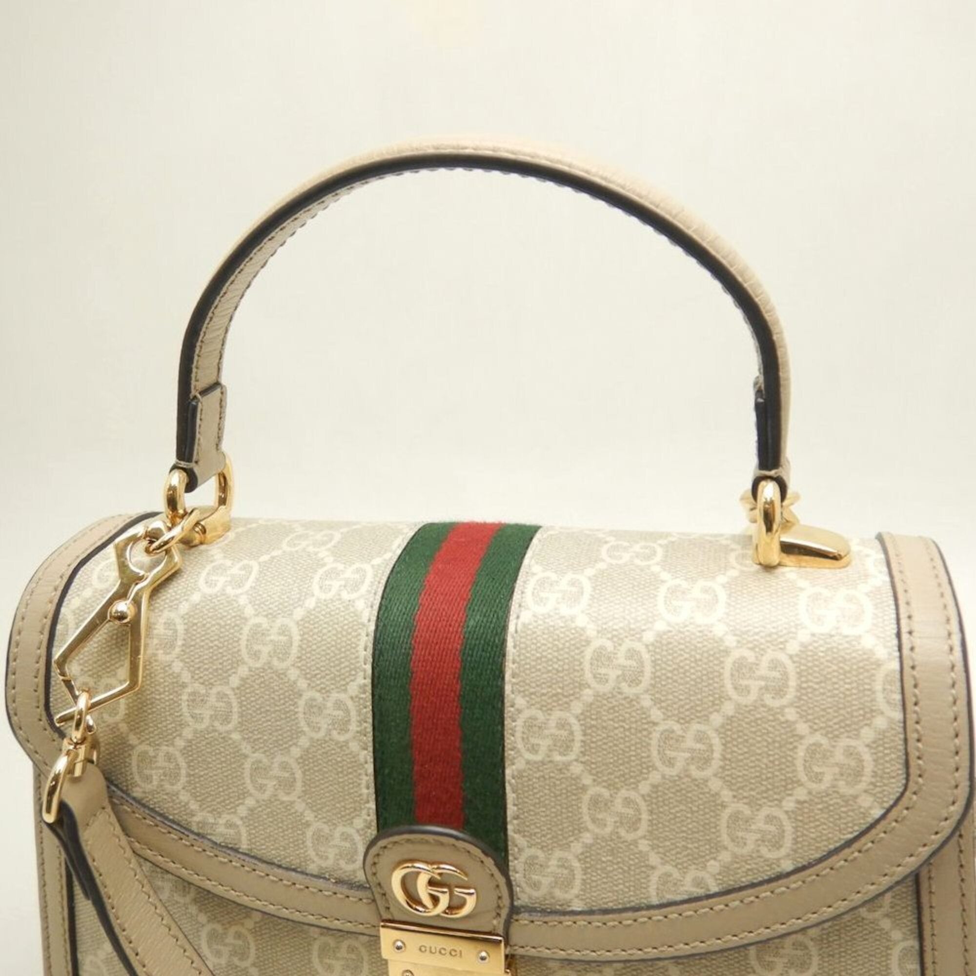 Gucci Beige Gg Supreme Handbag (Pre-Owned)