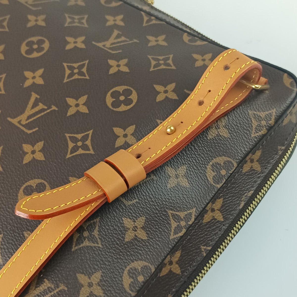 Louis Vuitton Monogram Brown Monogram Messenger Bag Shoulder Bag (Pre-Owned)