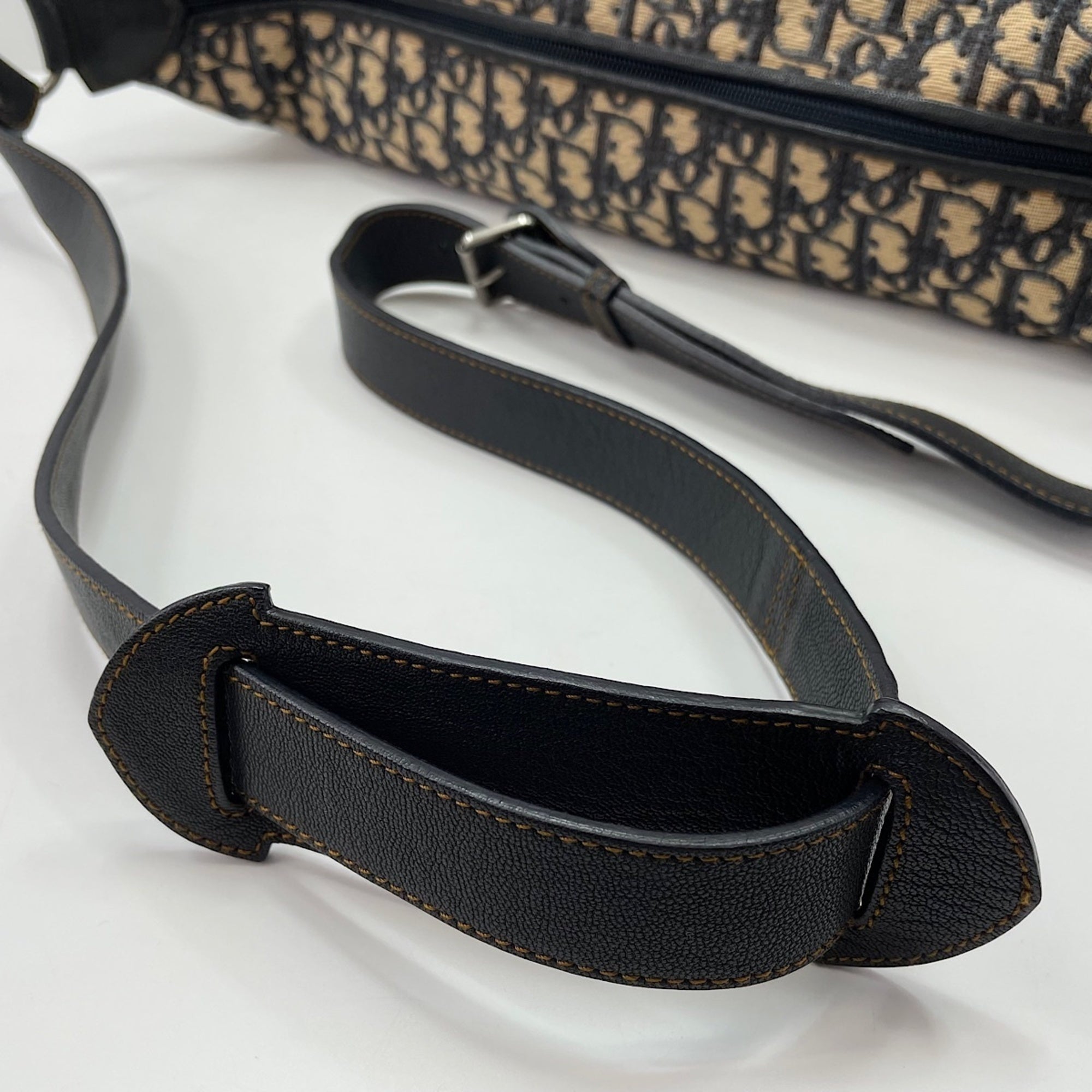 Christian Dior Trotter Beige Trotter Shoulder Bag (Pre-Owned)