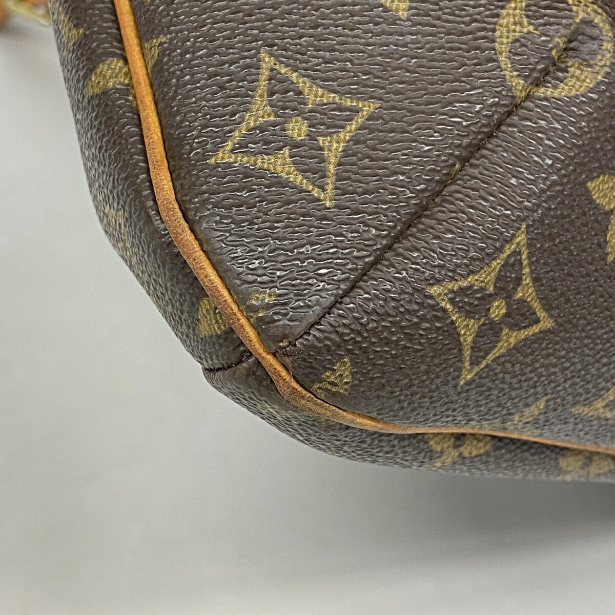 Louis Vuitton Brown Shoulder Bag (Pre-Owned)