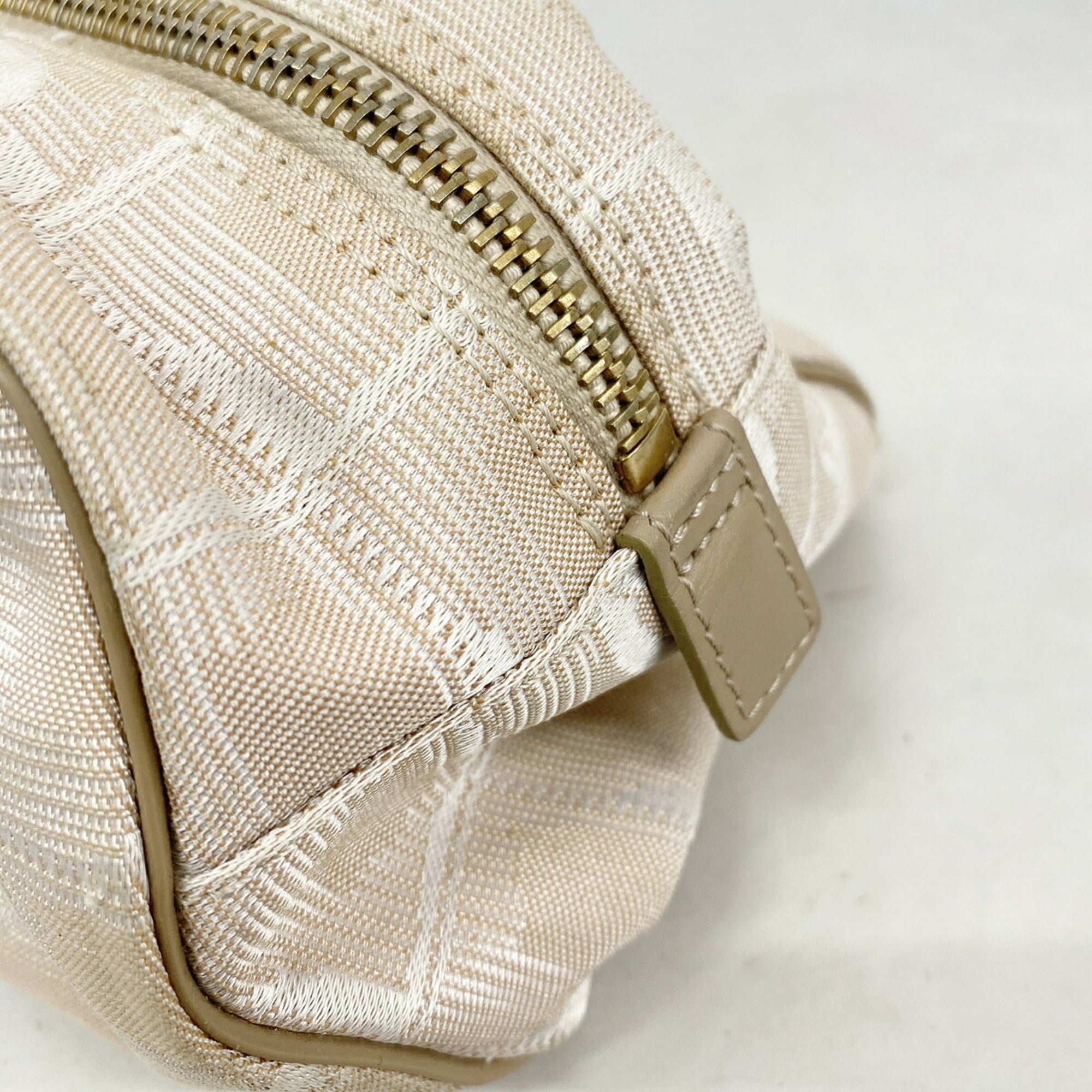 Chanel Beige Nylon Handbag (Pre-Owned)