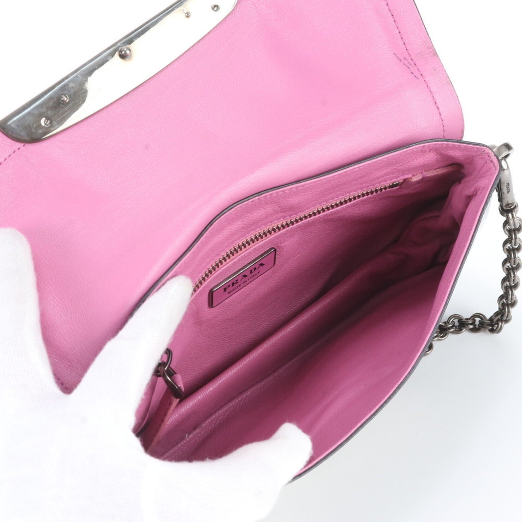 Prada Black Leather Handbag Shoulder Bag (Pre-Owned)