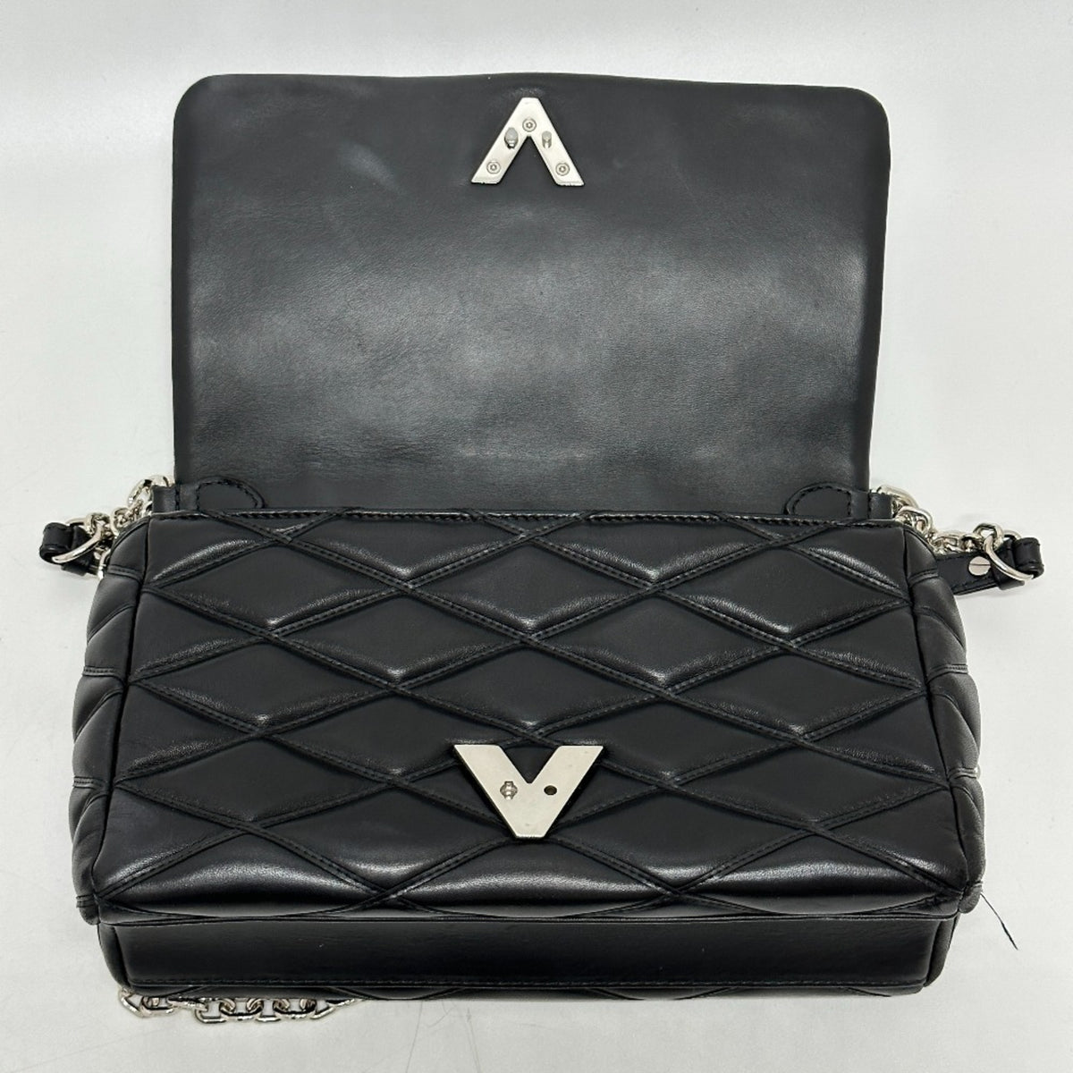 Louis Vuitton Black Noir Leather Handbag Shoulder Bag (Pre-Owned)