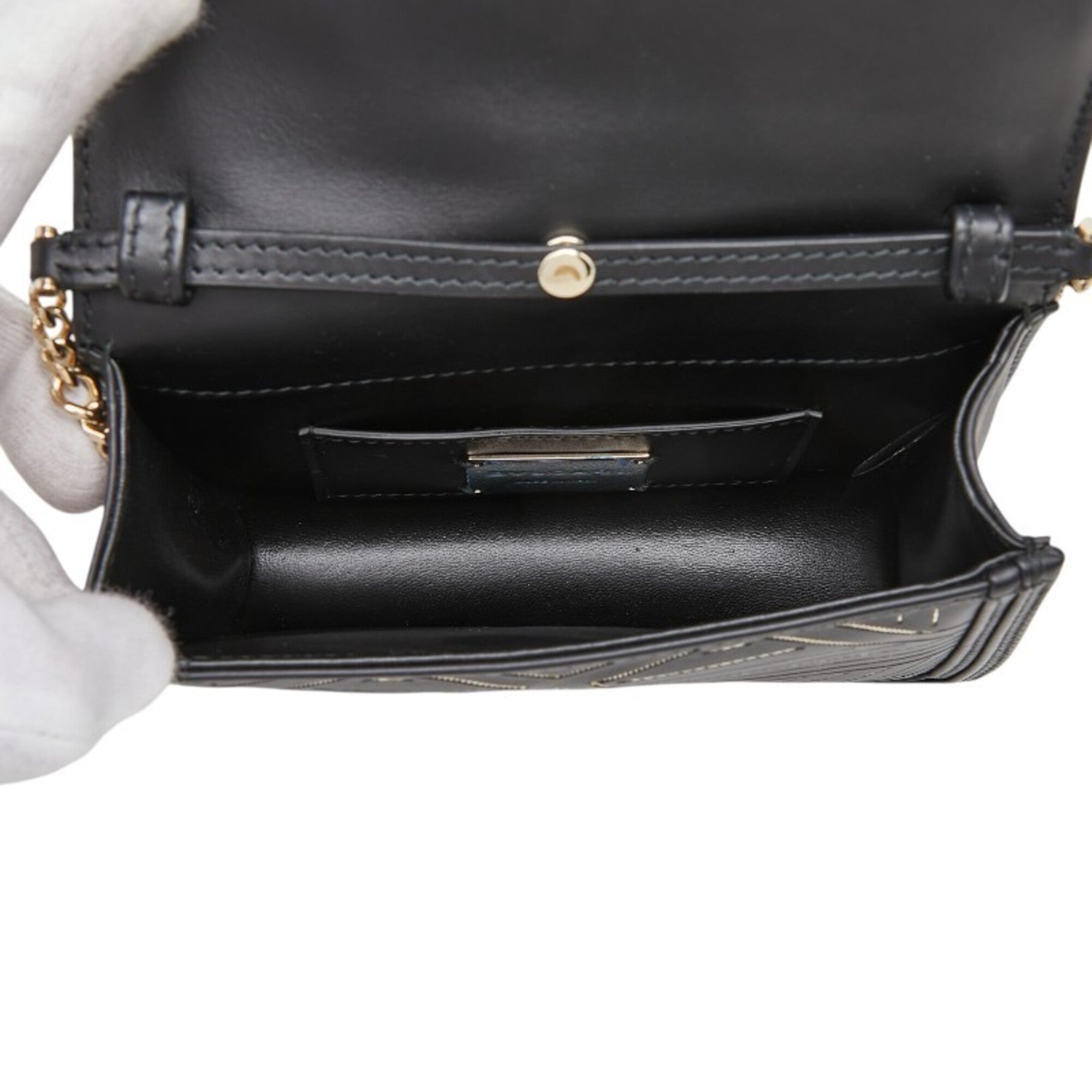 Bvlgari Black Leather Shoulder Bag (Pre-Owned)
