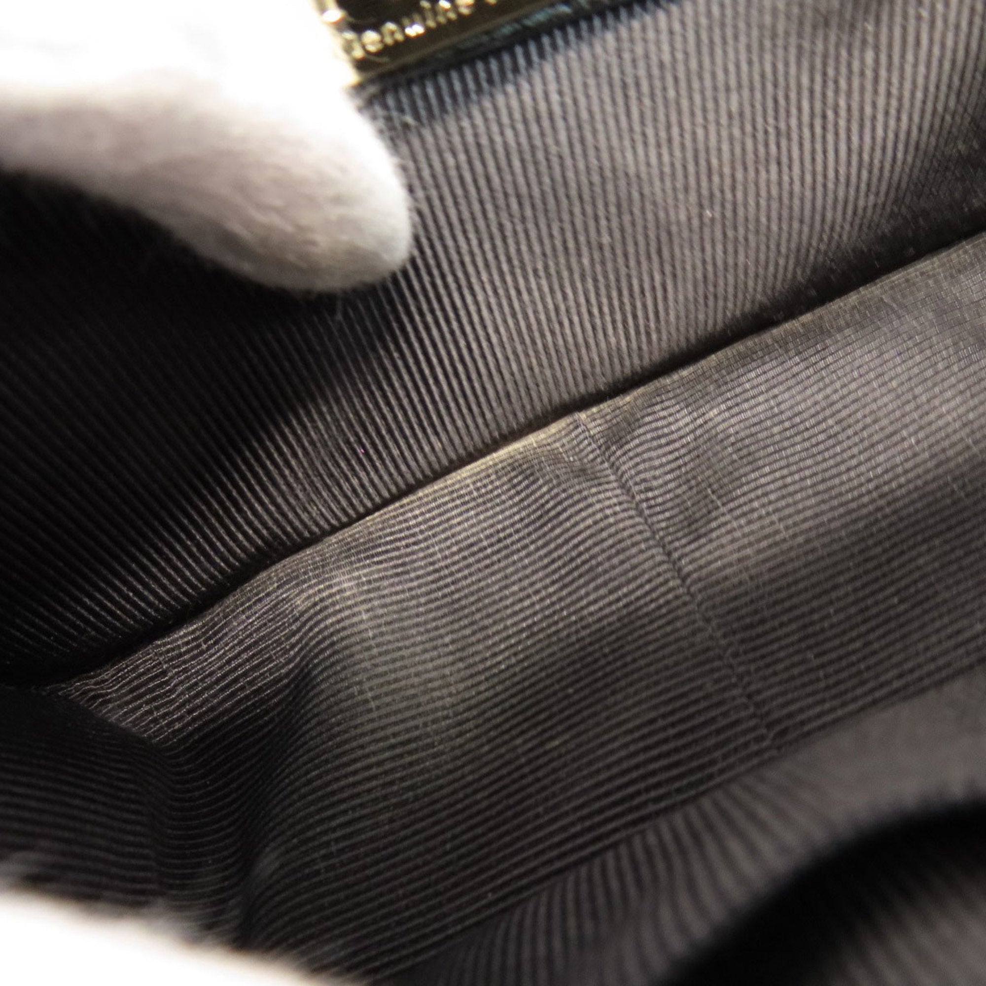 Furla Black Leather Shoulder Bag (Pre-Owned)