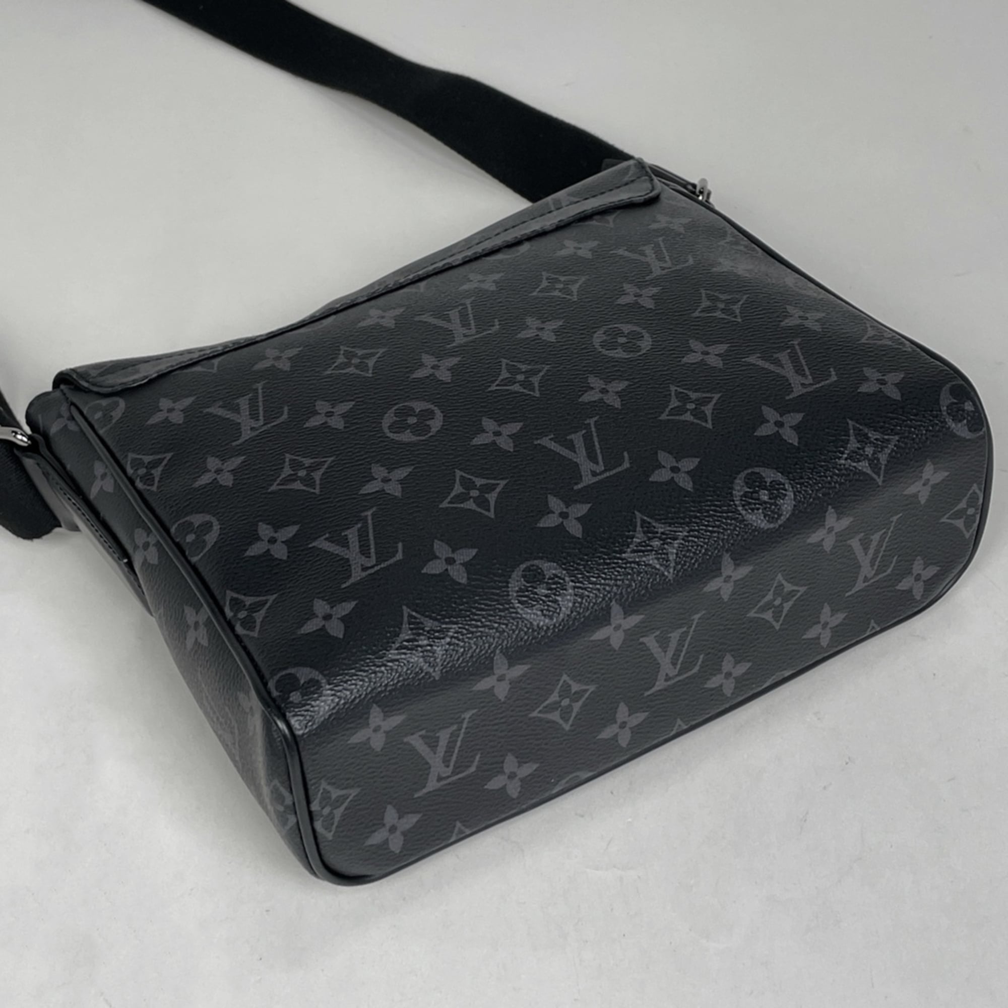 Louis Vuitton Black Noir Monogram Eclipse Shoulder Bag (Pre-Owned)
