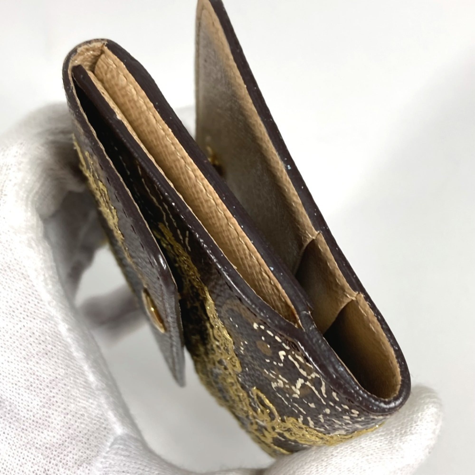 Louis Vuitton Brown Monogram Monogram Wallet (Bi-Fold) (Pre-Owned)