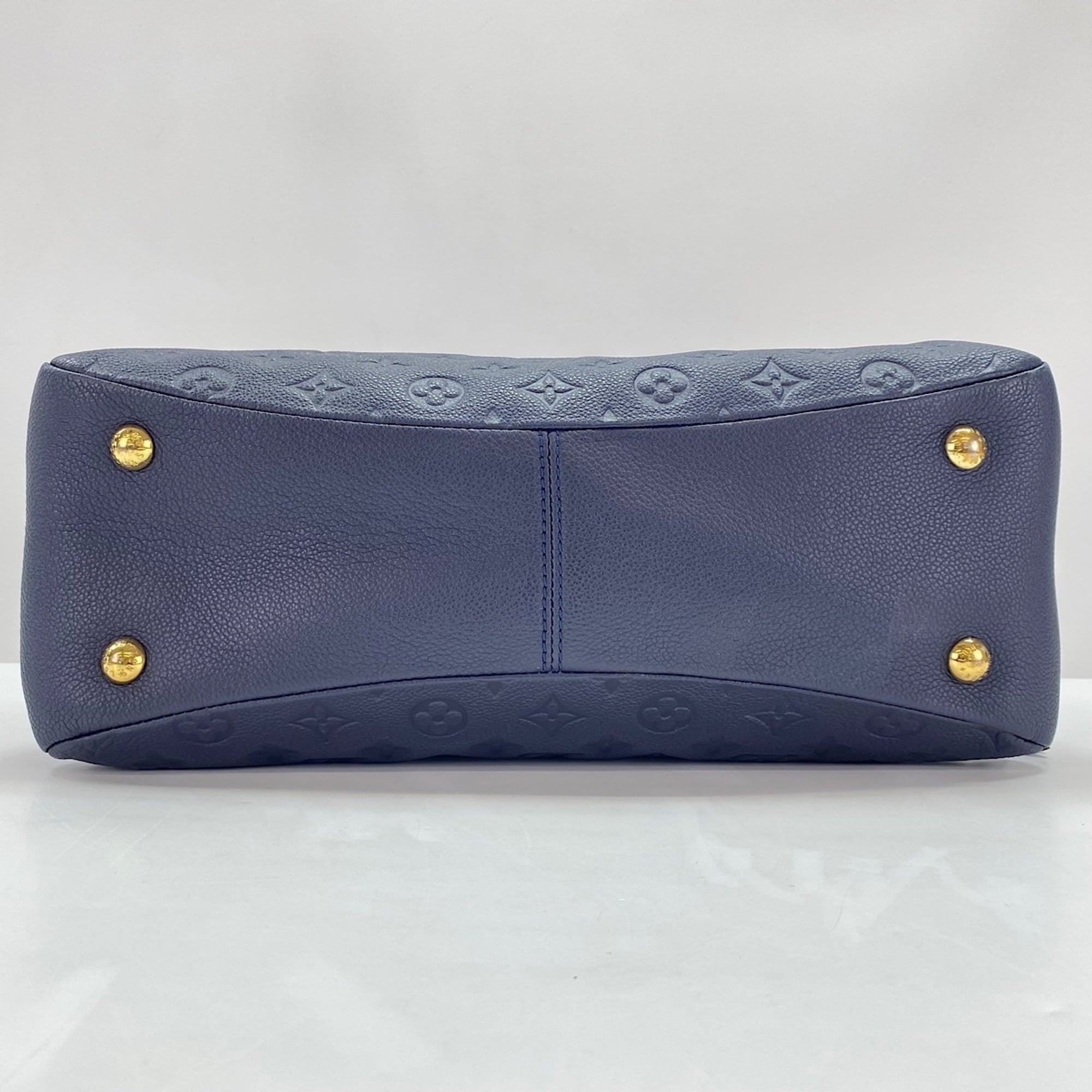 Louis Vuitton Navy Handbag (Pre-Owned)