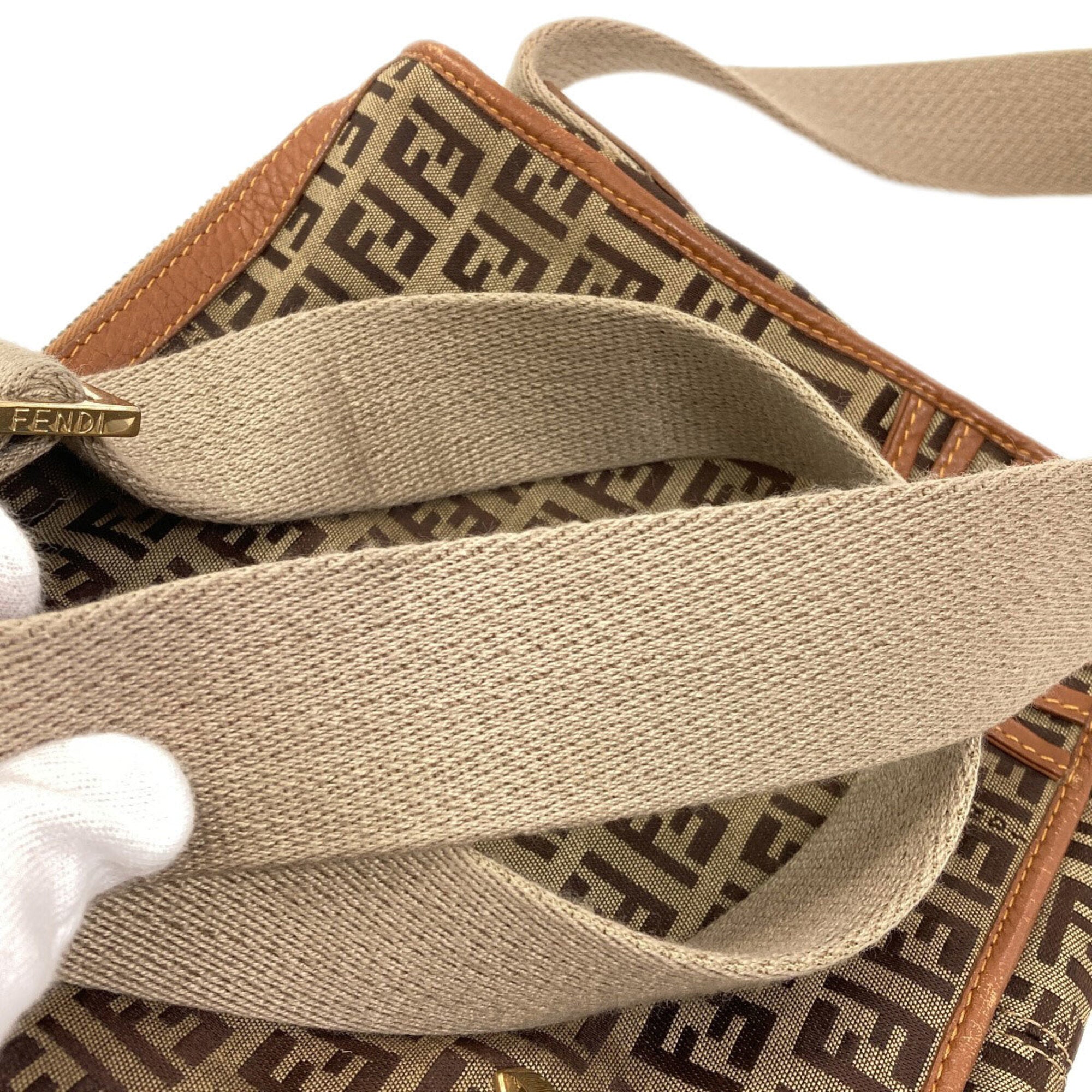 Fendi Brown Canvas Shoulder Bag (Pre-Owned)