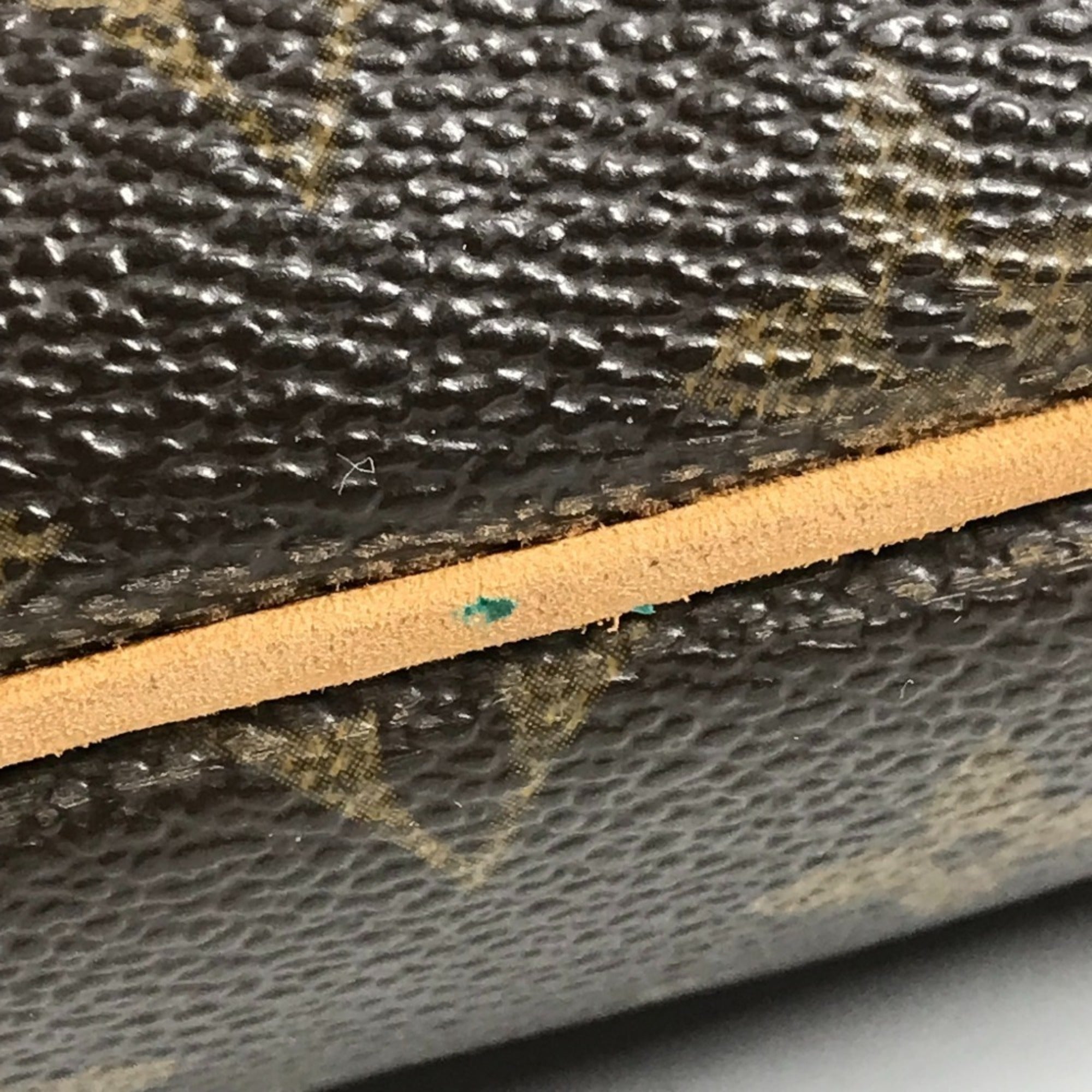Louis Vuitton Brown Monogram Shoulder Bag (Pre-Owned)