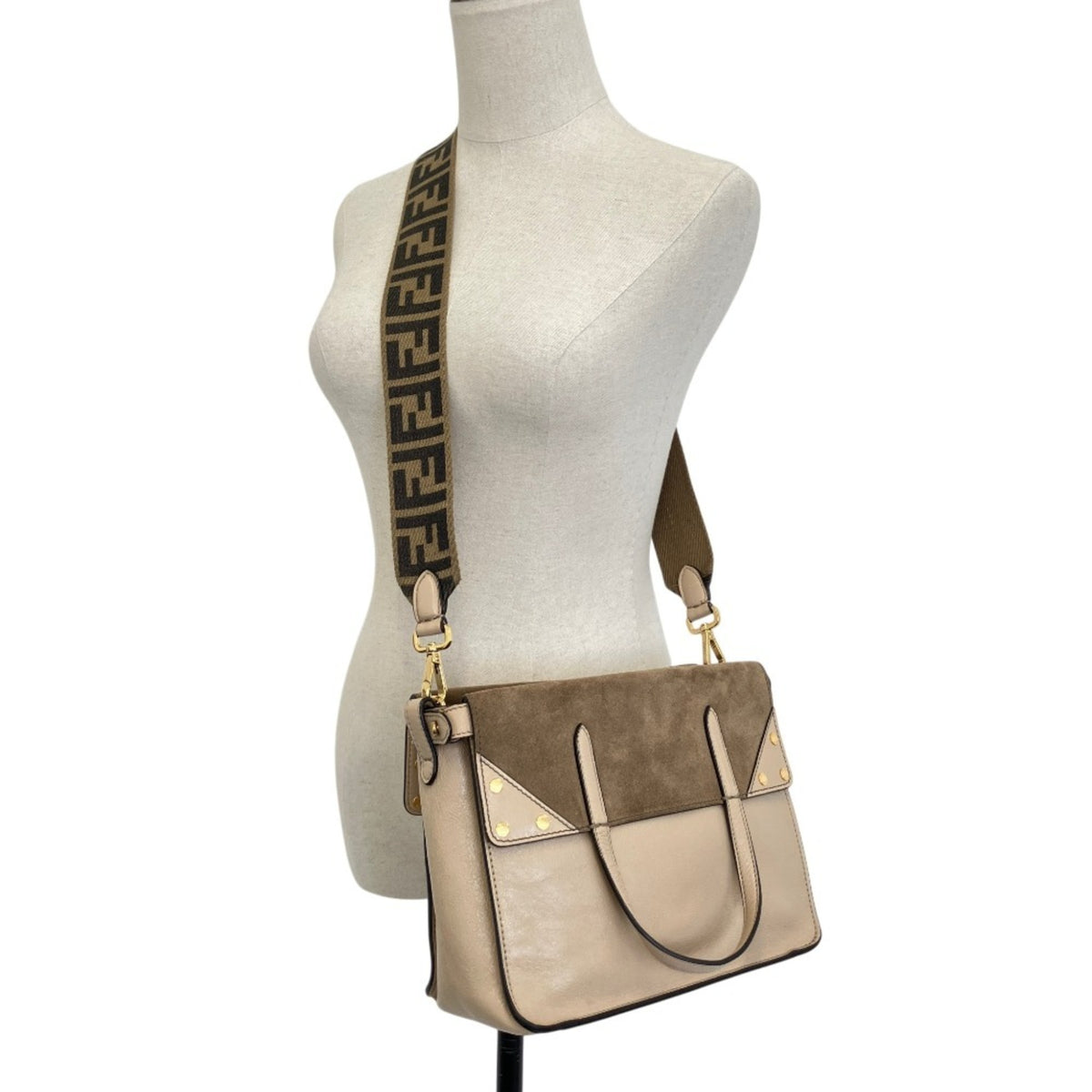 Fendi Grayish Leather Shoulder Bag (Pre-Owned)