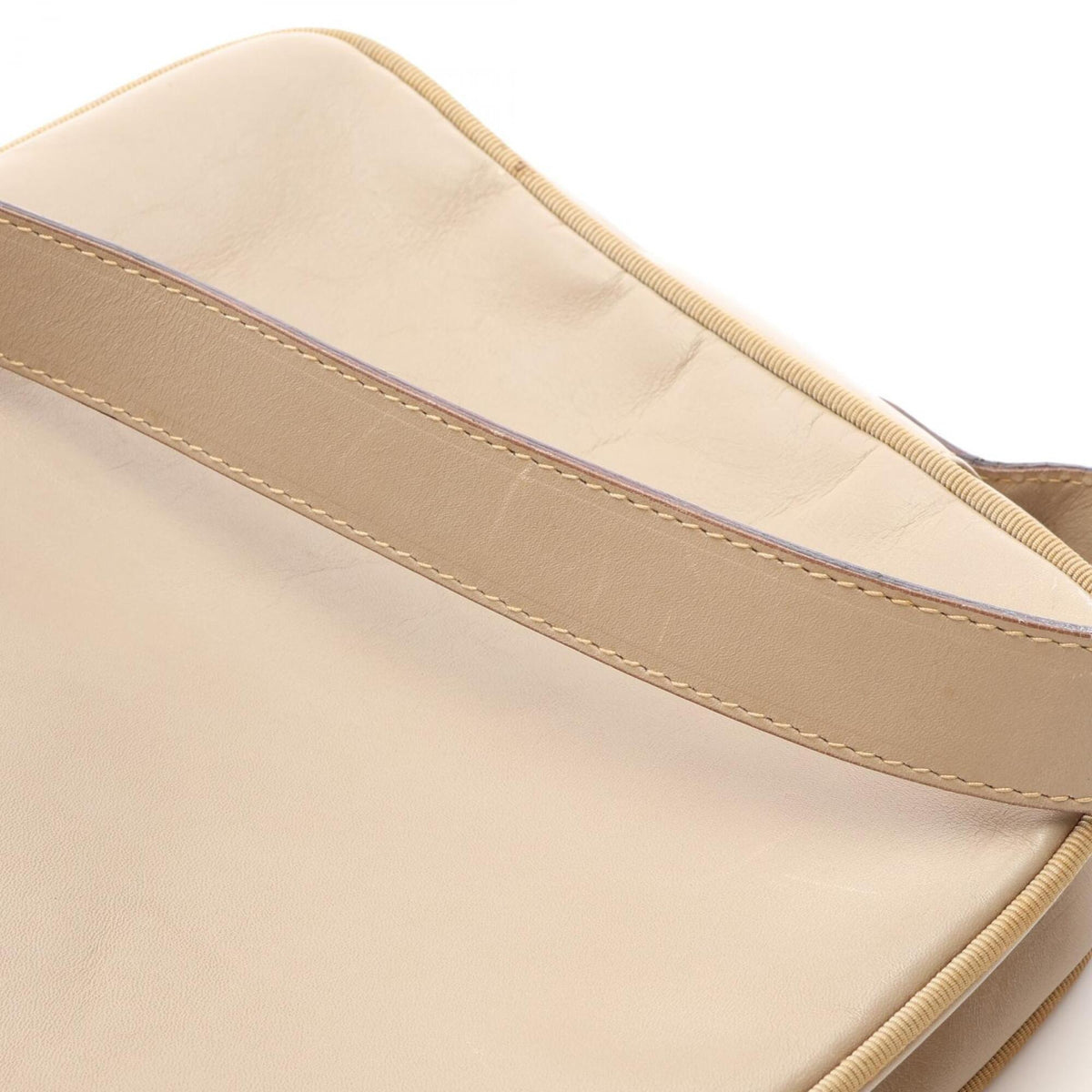Salvatore Ferragamo Beige Leather Handbag Shoulder Bag (Pre-Owned)