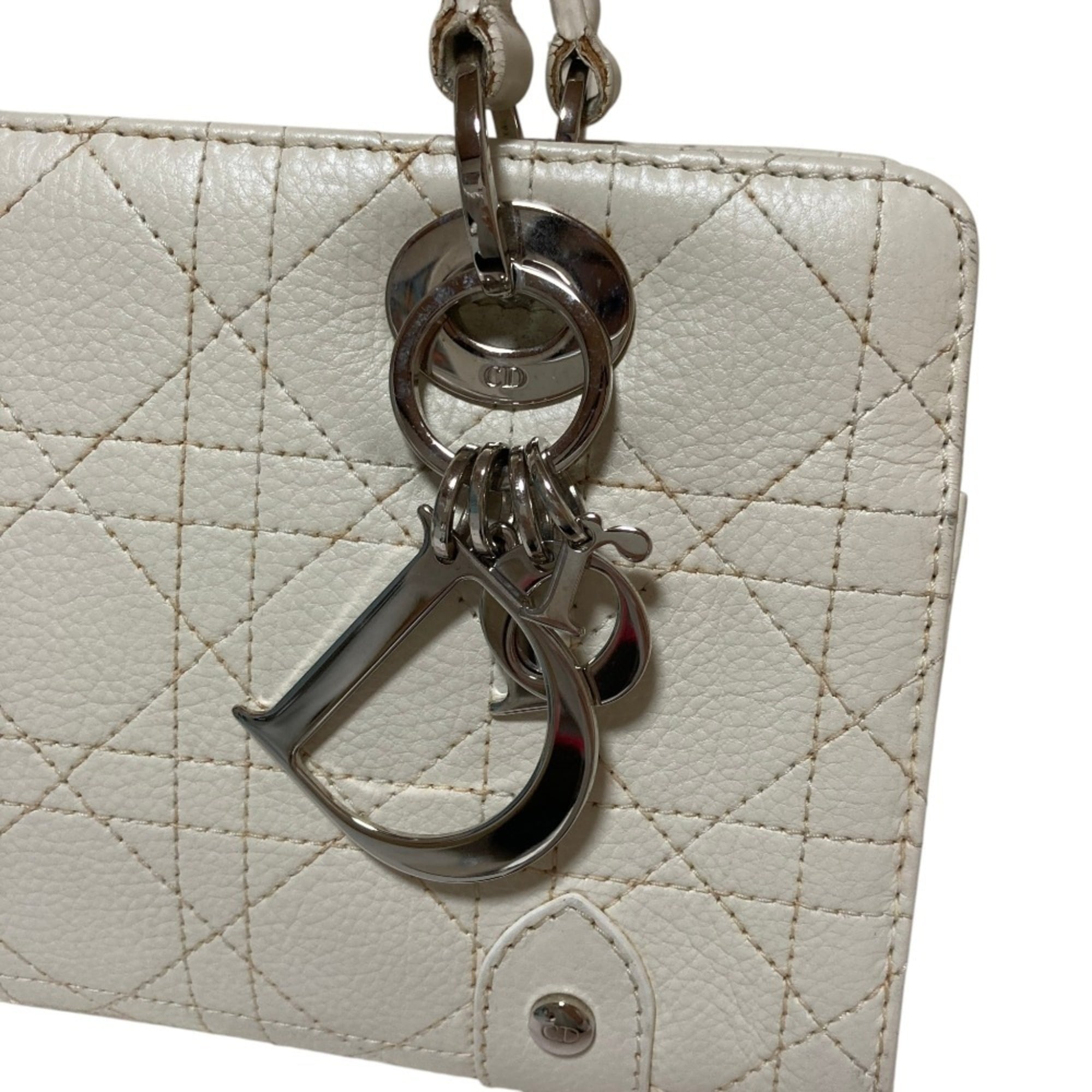 Christian Dior White Handbag (Pre-Owned)