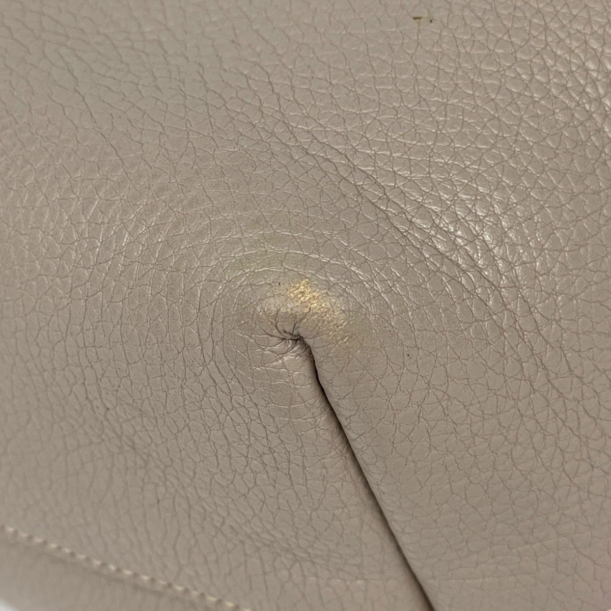 Prada Beige Leather Handbag (Pre-Owned)