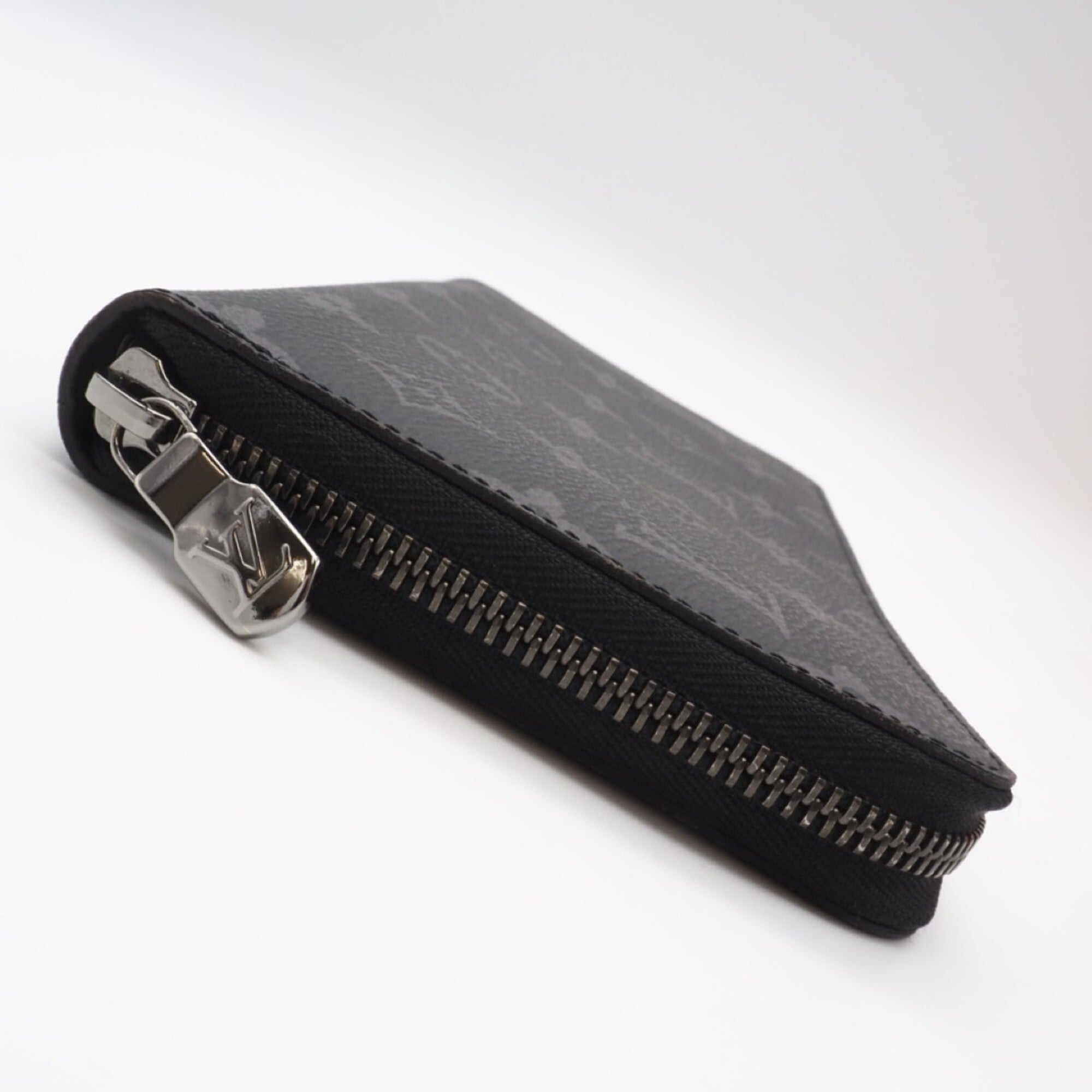 Louis Vuitton Black Gray Coated Canvas Long Wallet (Bi-Fold) (Pre-Owned)