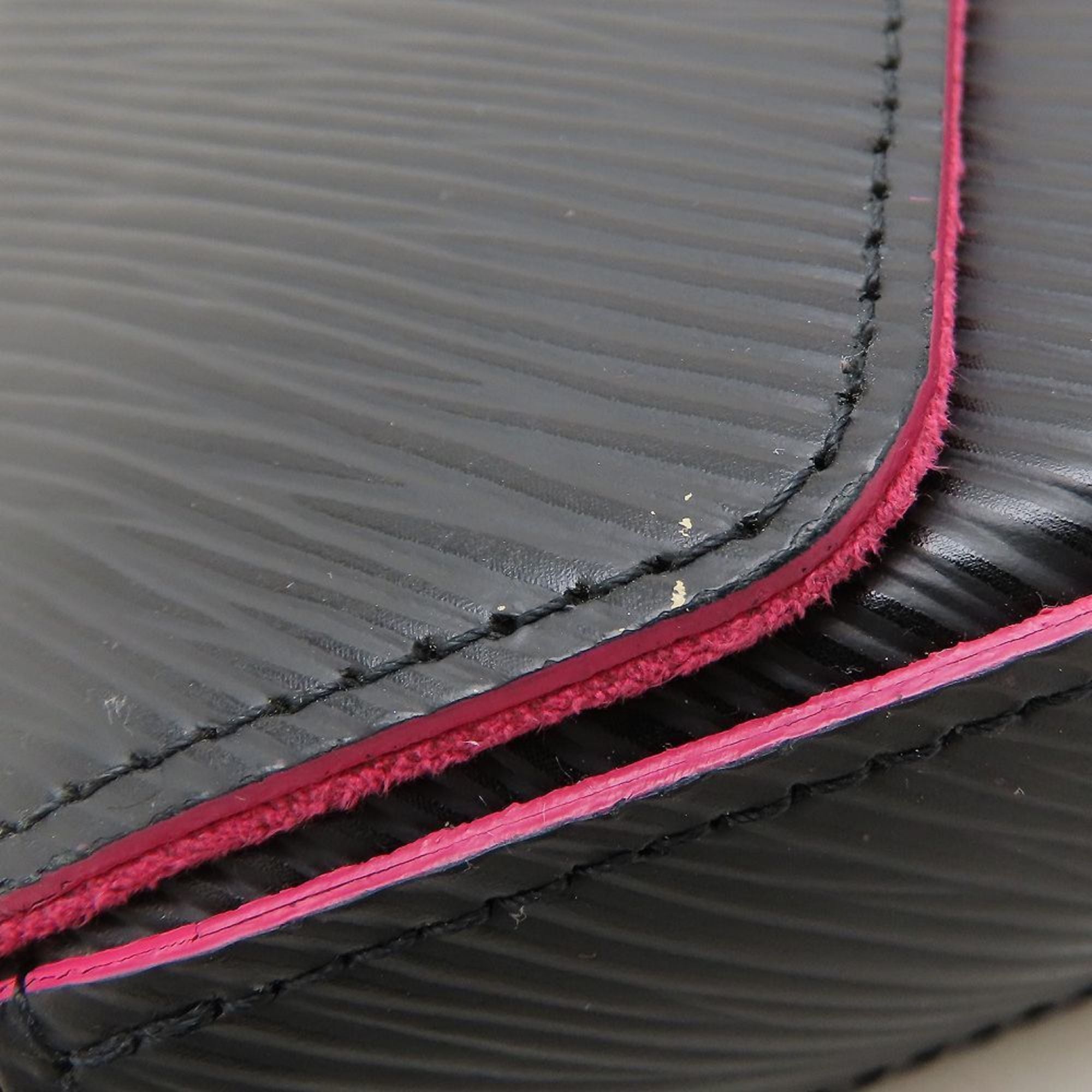 Louis Vuitton Hot Pink Noir Leather Pochette (Pre-Owned)