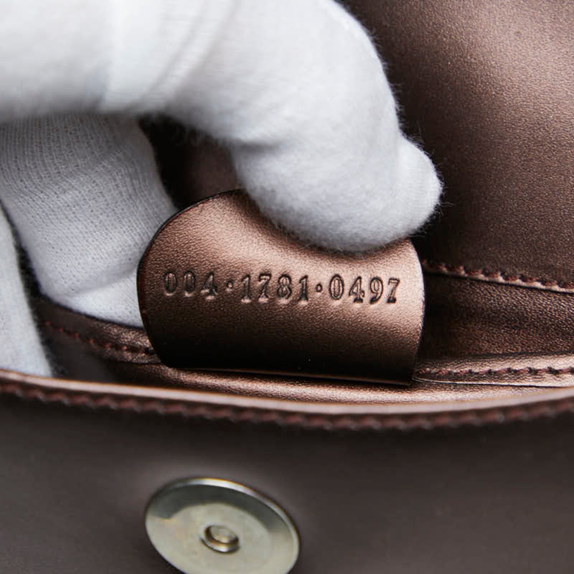Gucci Brown Leather Metal Clutch Bag Pouch (Pre-Owned)