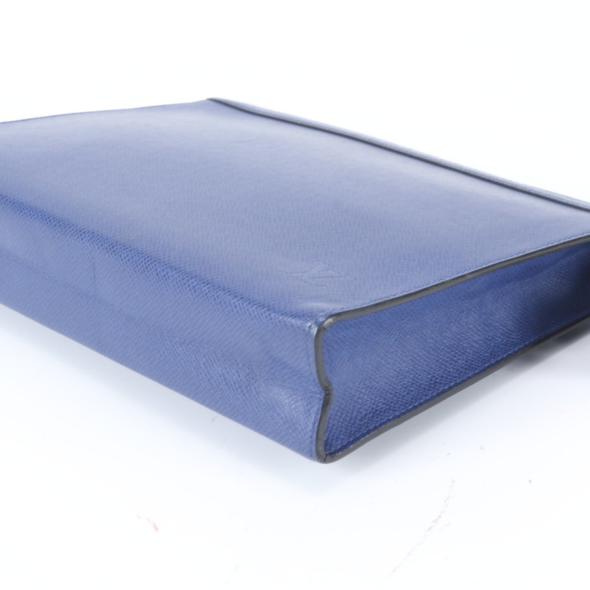 Louis Vuitton Taiga Blue Cobalt Leather Pochette (Pre-Owned)