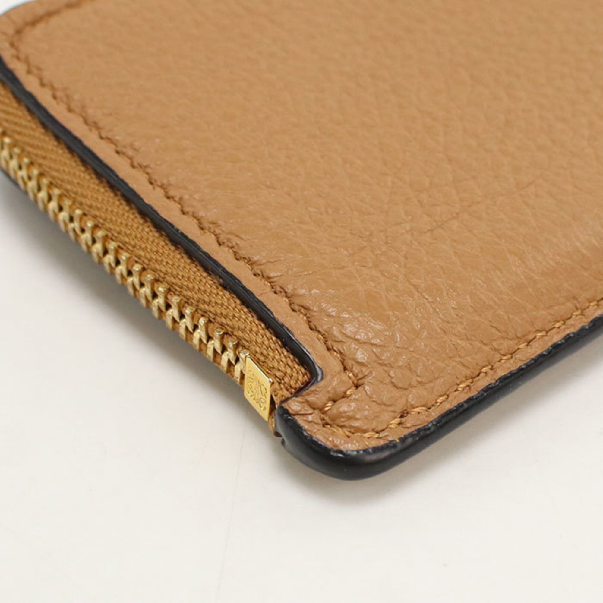 Loewe Brown Leather Coin Purse/Coin Case (Pre-Owned)