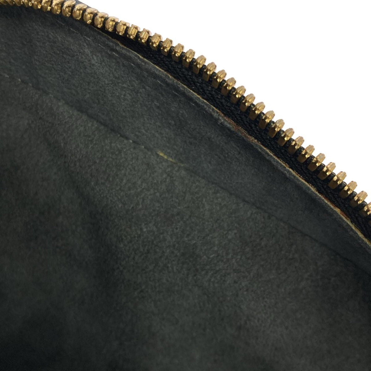 Louis Vuitton Black Leather Handbag (Pre-Owned)