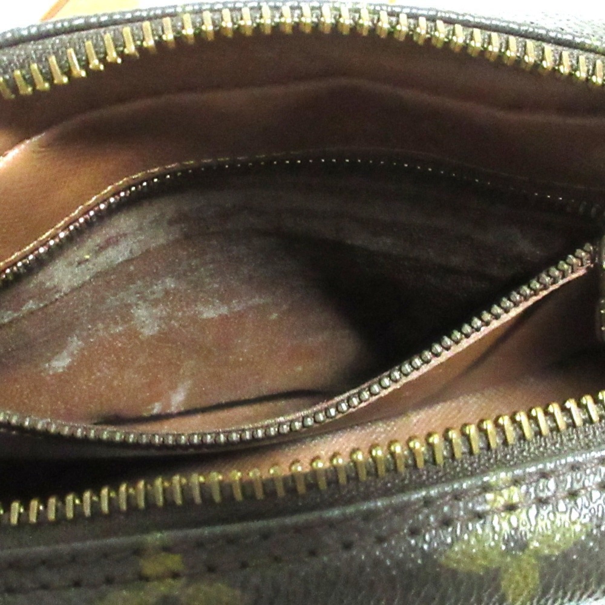 Louis Vuitton Brown Monogram Shoulder Bag (Pre-Owned)