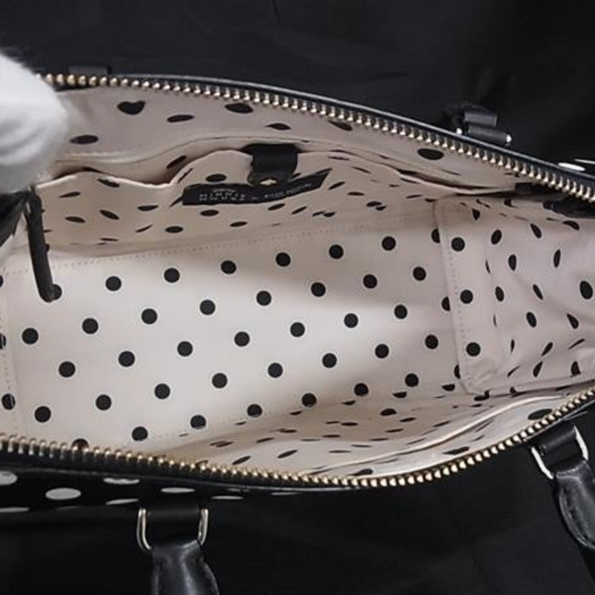 Kate Spade Black White Leather Handbag Shoulder Bag Tote Bag (Pre-Owned)