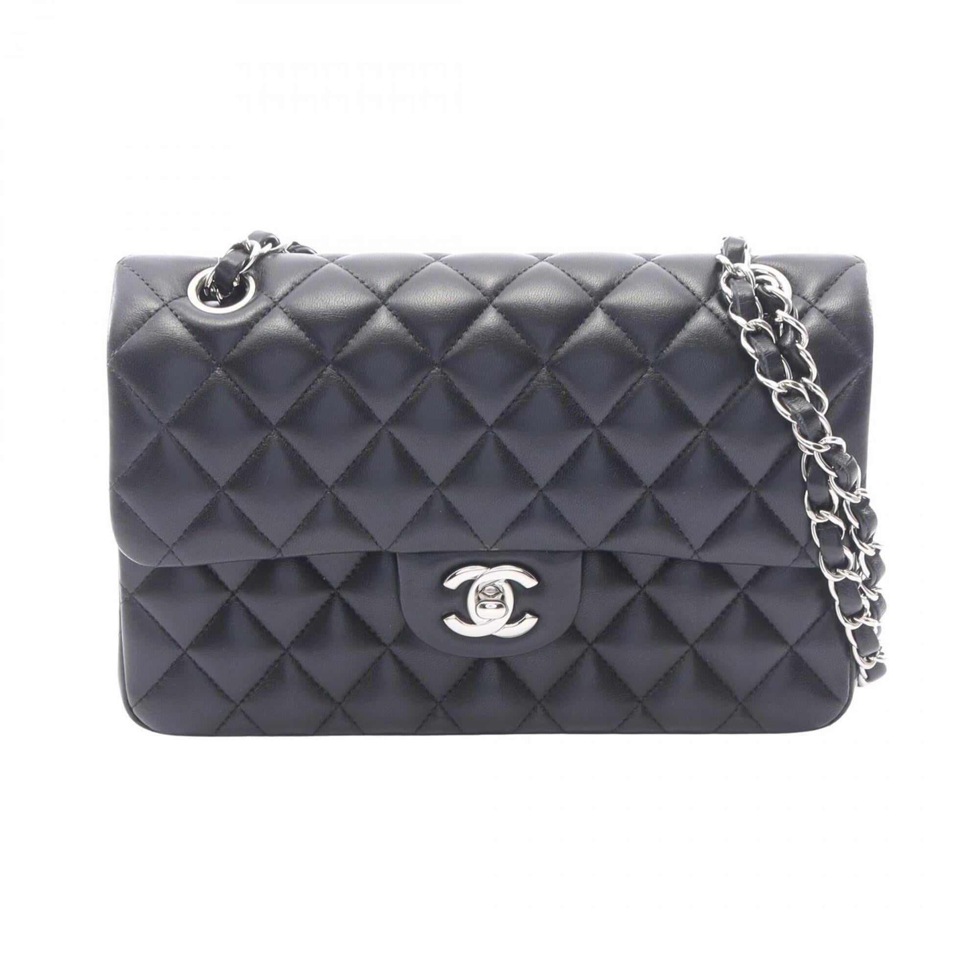 Chanel Black Leather Handbag Shoulder Bag (Pre-Owned)