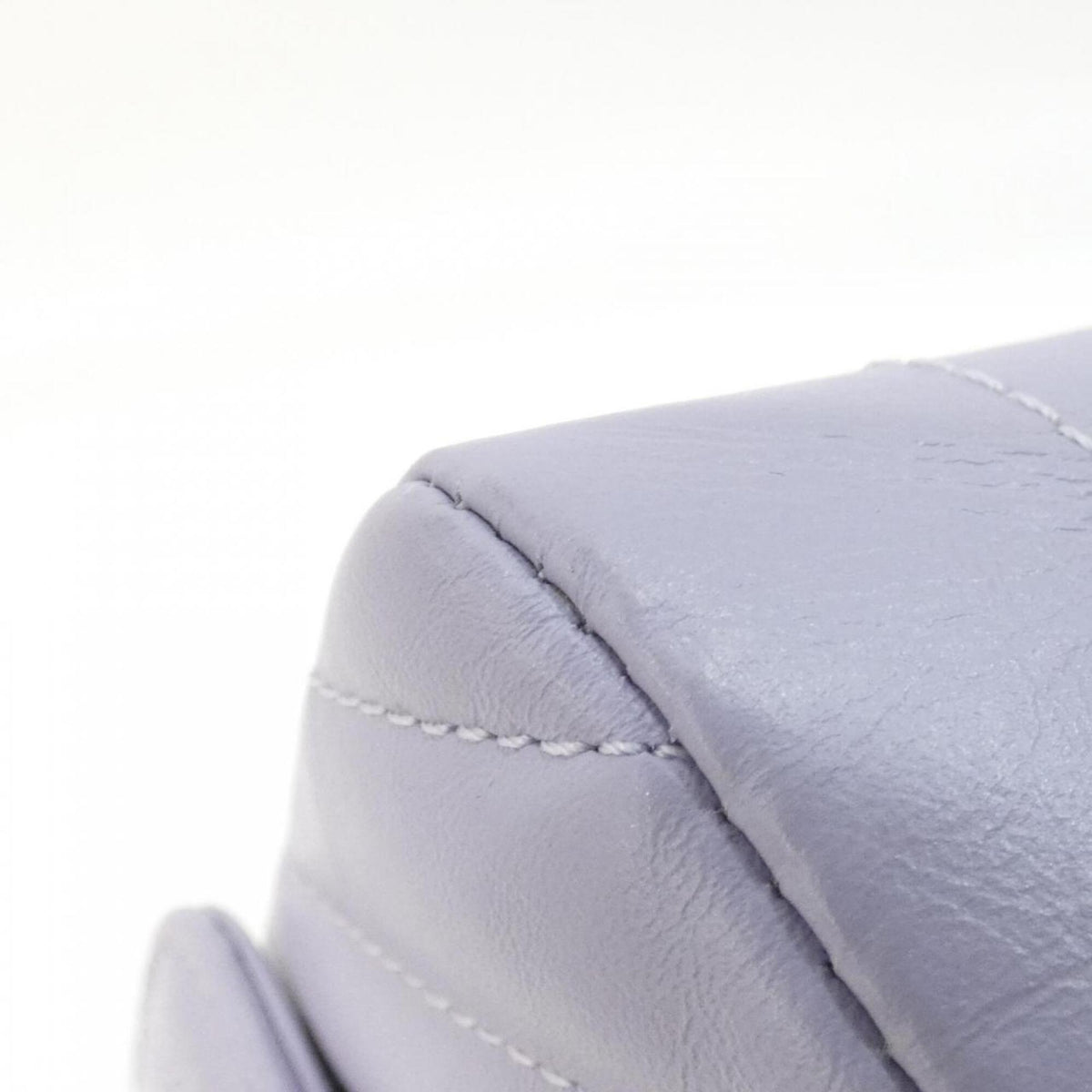 Chanel Light Purple Leather Shoulder Bag (Pre-Owned)
