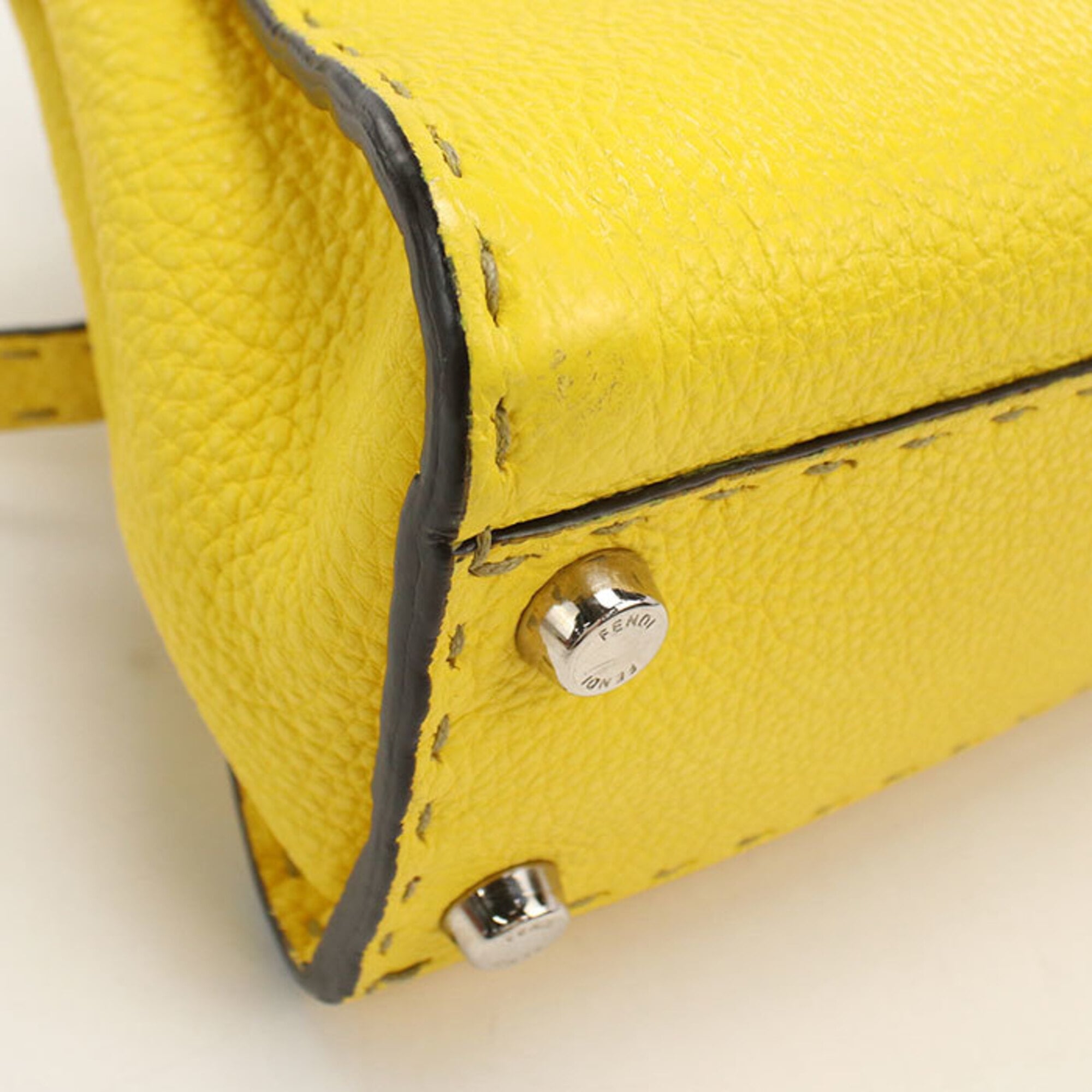 Fendi Yellow Leather Handbag (Pre-Owned)