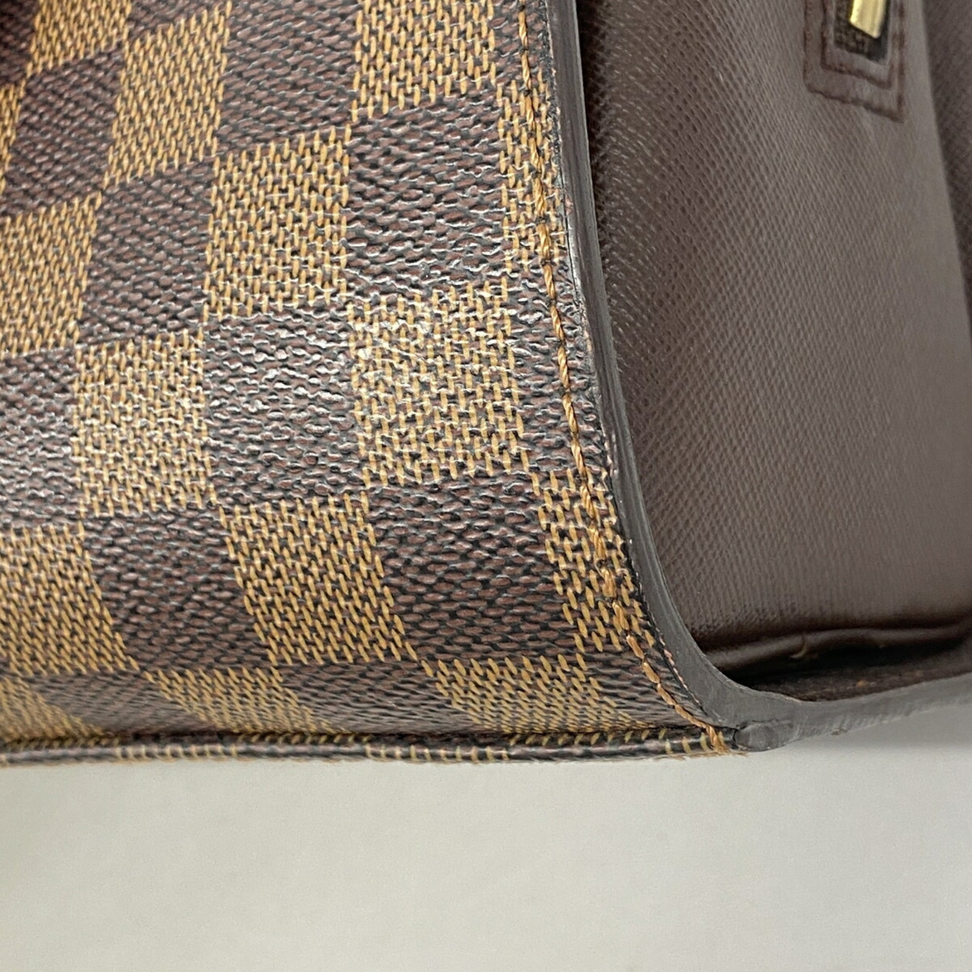 Louis Vuitton Ebene Handbag (Pre-Owned)