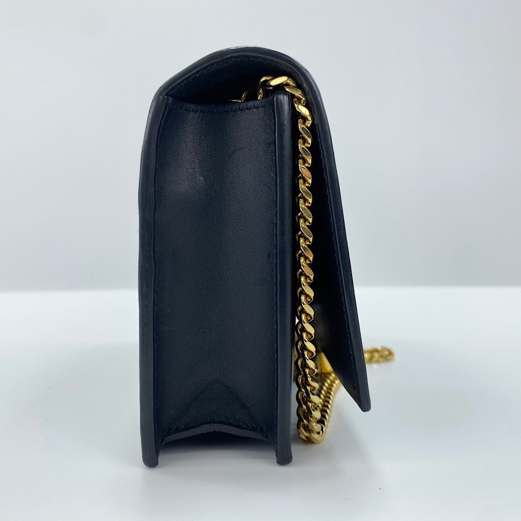 Yves Saint Laurent Black Shoulder Bag (Pre-Owned)