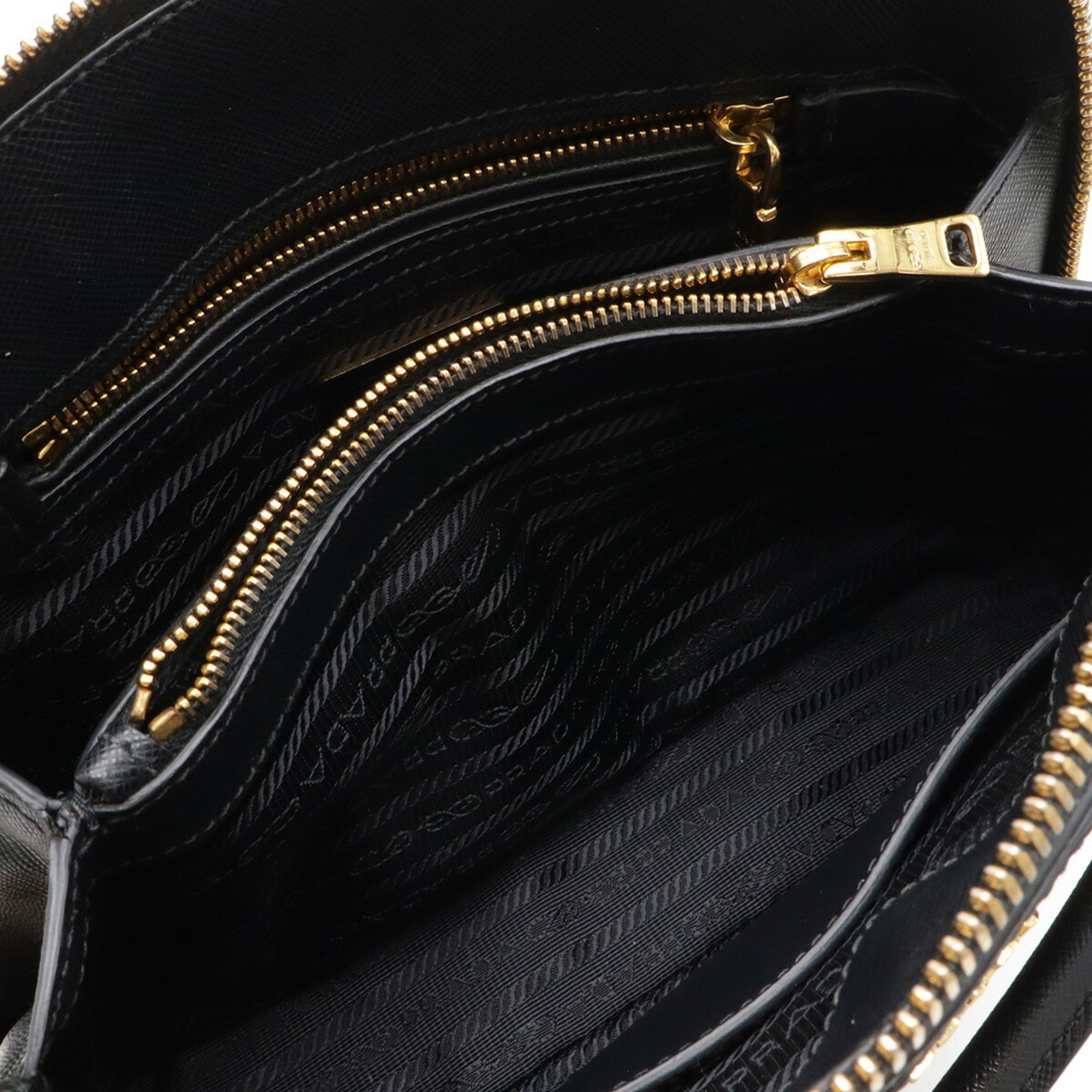 Prada Saffiano Black Nero Leather Handbag Shoulder Bag (Pre-Owned)