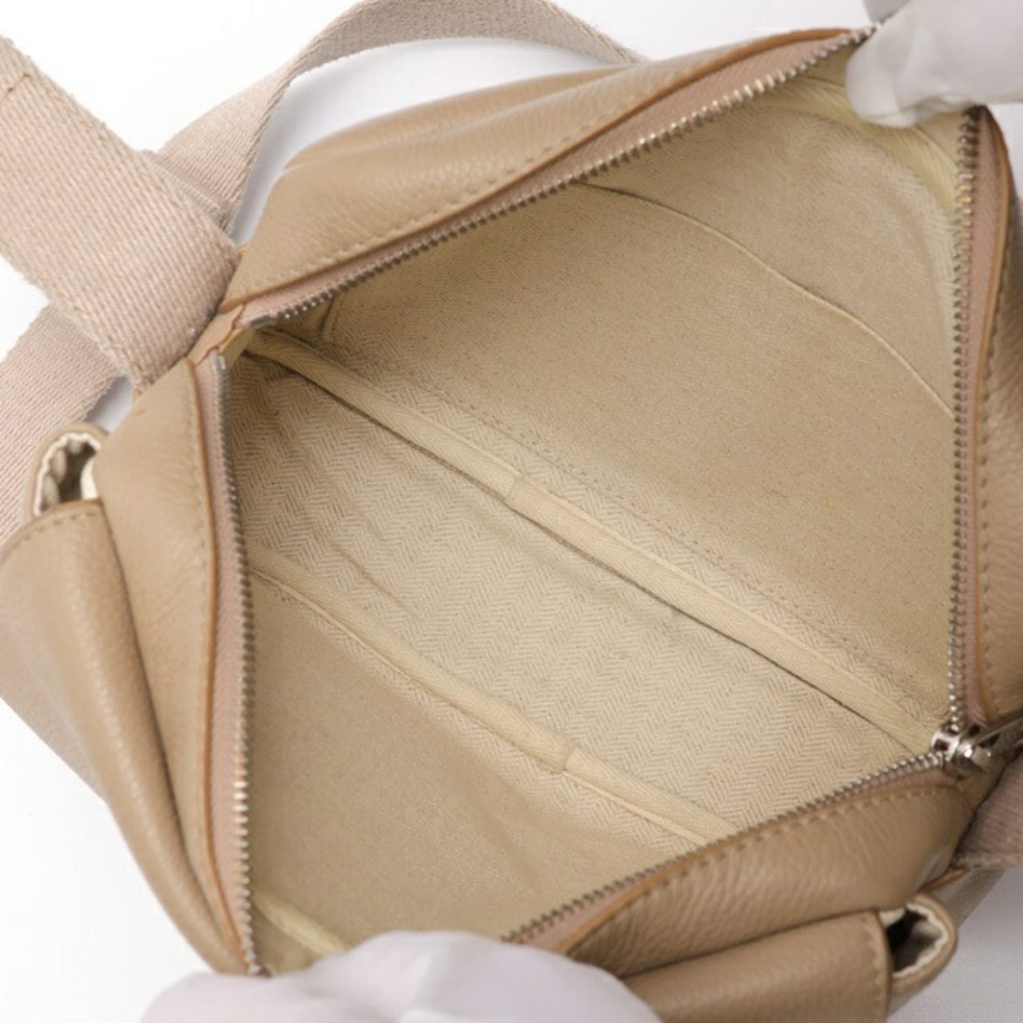 Loewe Beige Leather Messenger Bag Shoulder Bag (Pre-Owned)