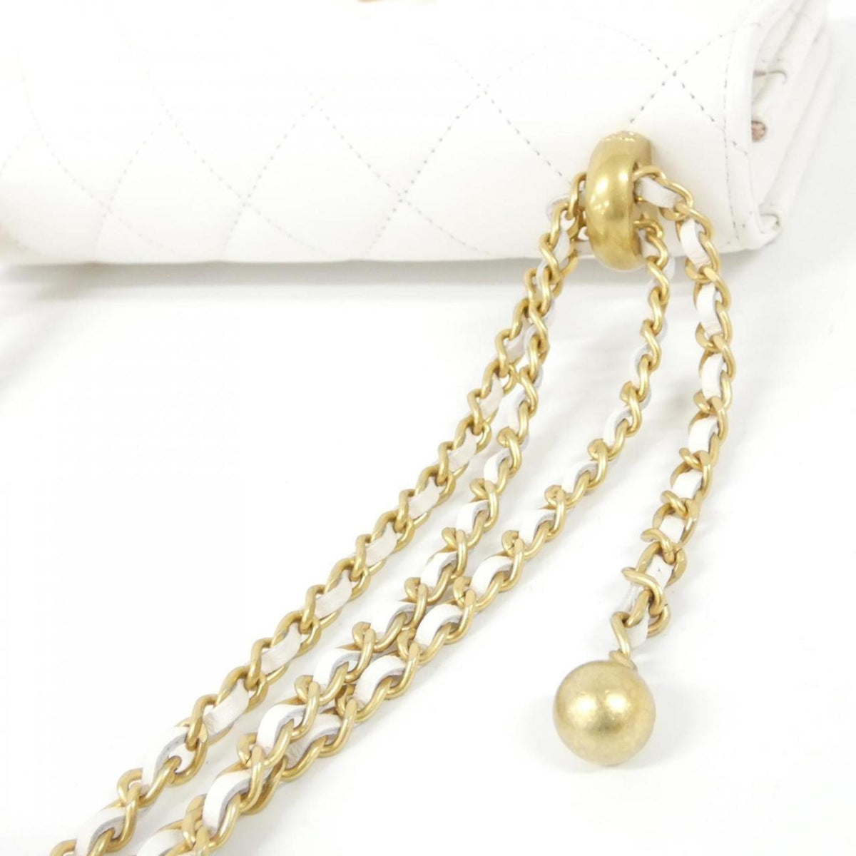 Chanel White Leather Chain/Shoulder Wallet (Pre-Owned)
