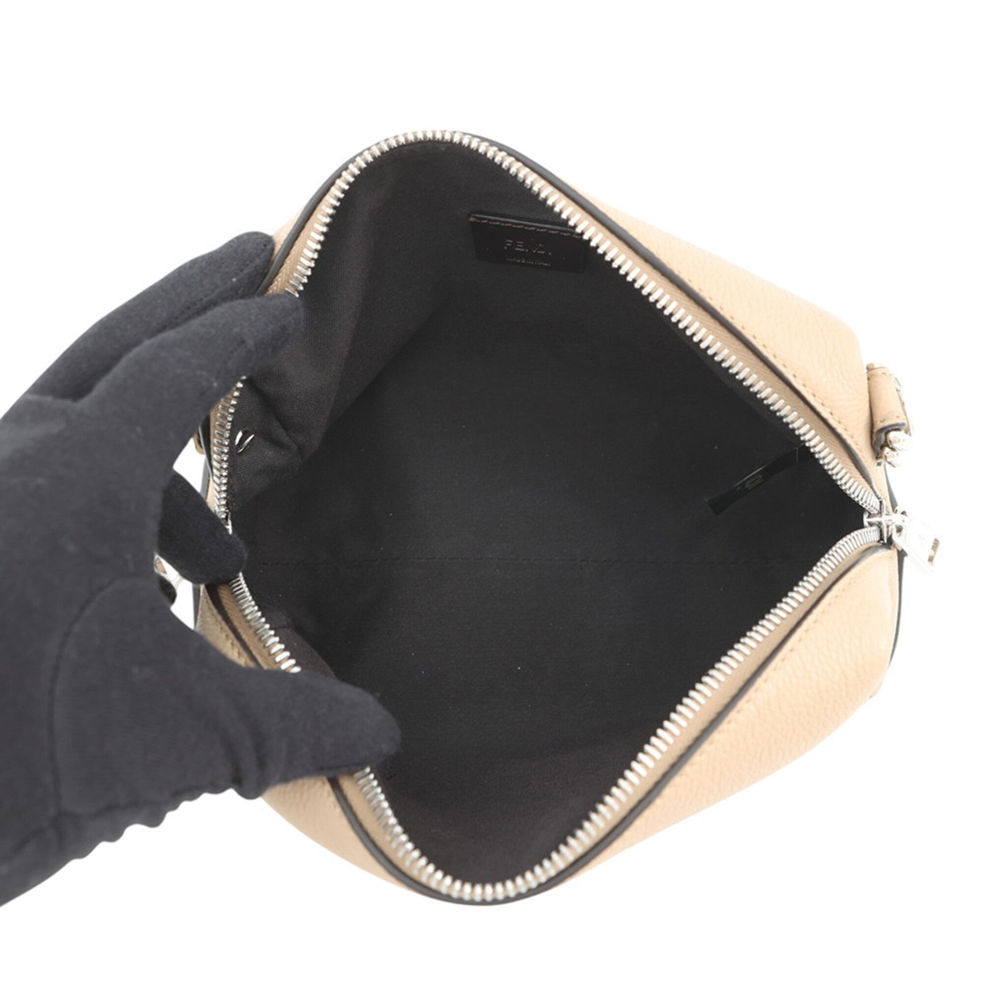 Fendi Beige Leather Handbag Shoulder Bag (Pre-Owned)